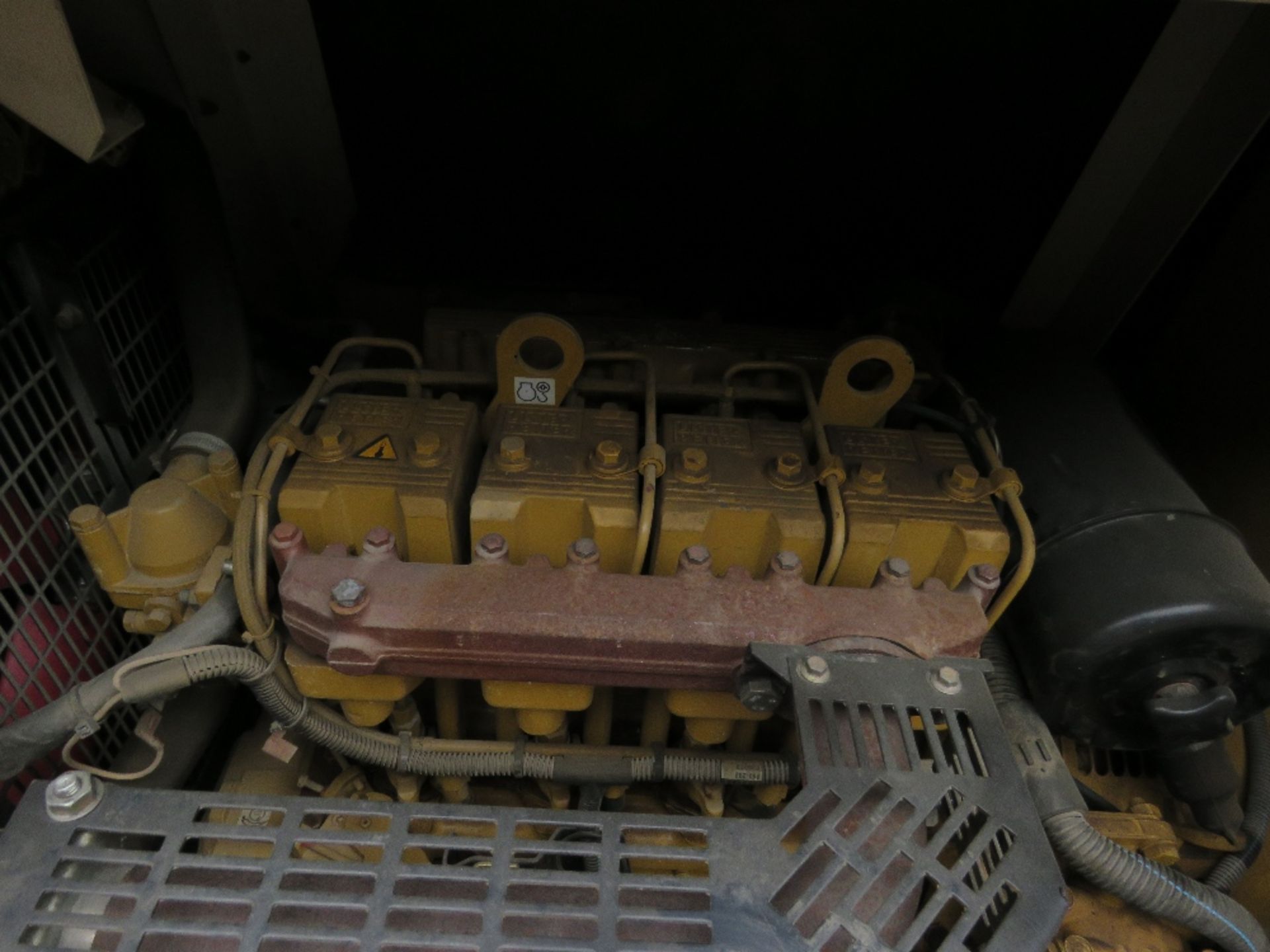 FG WILSON TOWED GENERATOR SET. PN:GEN14. 1019 REC HRS. WHEN TESTED WAS SEEN TO RUN AND SHOWED POWER - Image 3 of 8