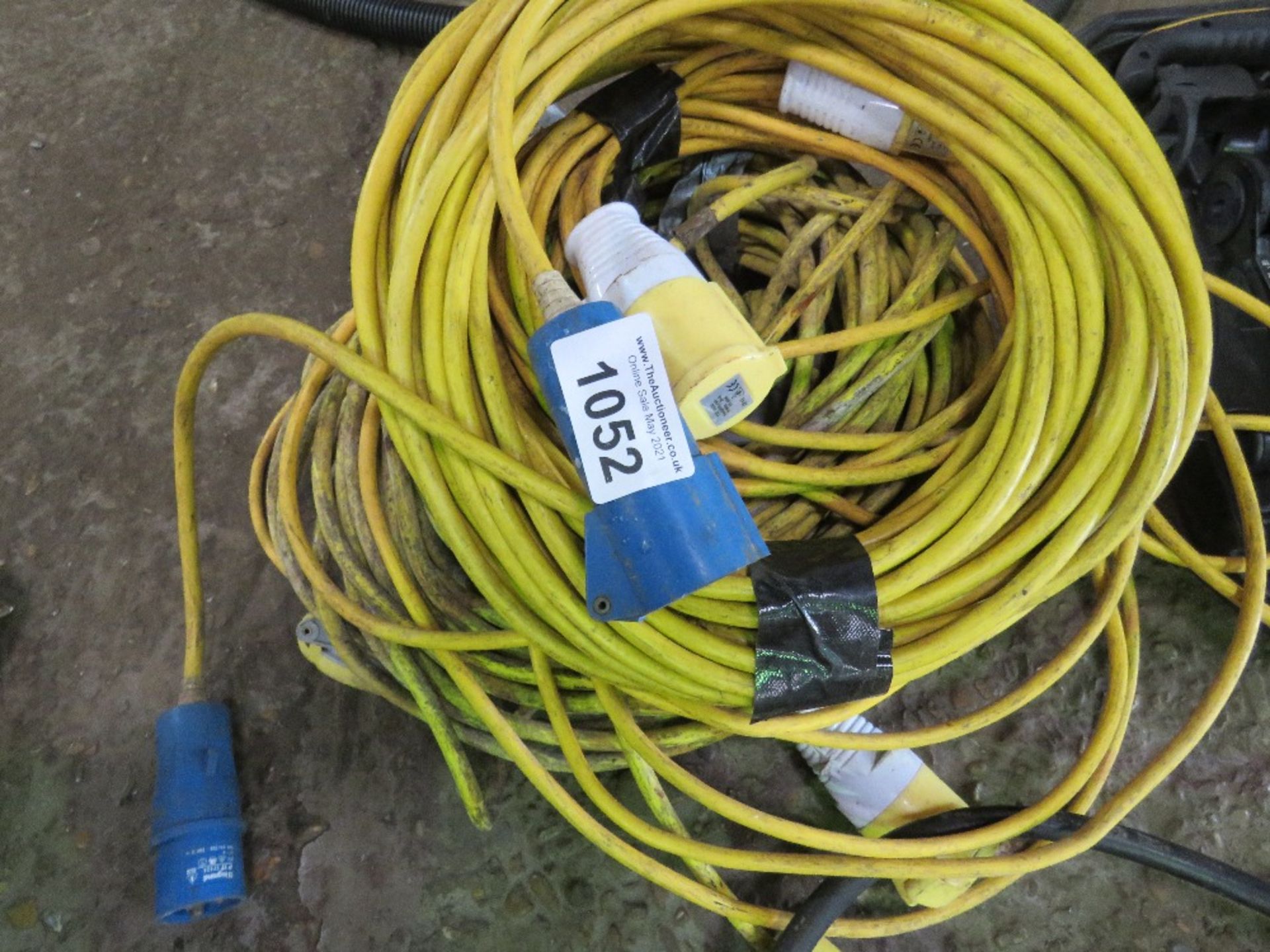 110VOLT AND 240VOLT EXTENSION LEADS. - Image 2 of 2