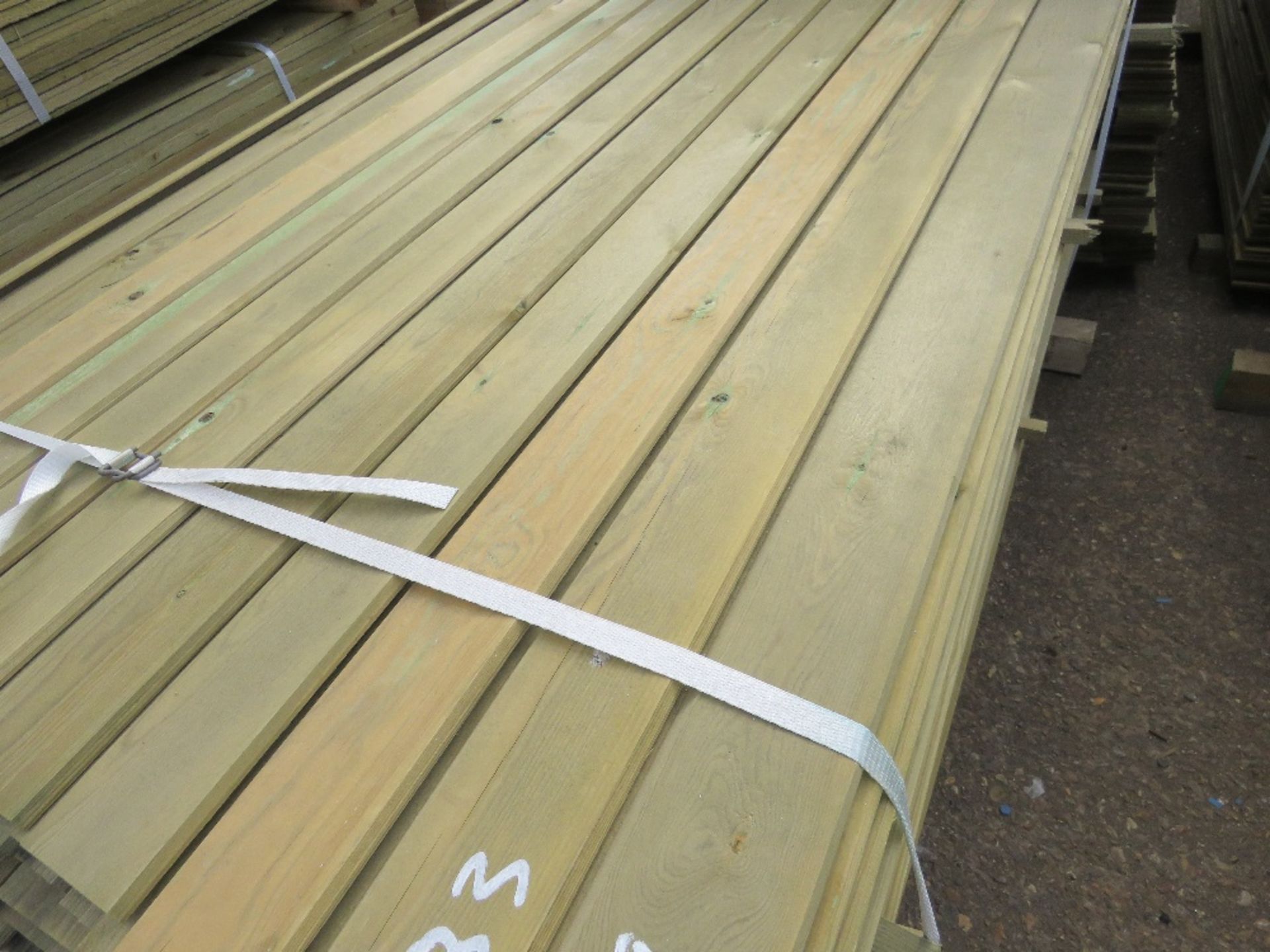 LARGE PACK OF SHIPLAP CLADDING TIMBER 1.83M X 9.5CM APPROX, PRESSURE TREATED. - Image 3 of 3