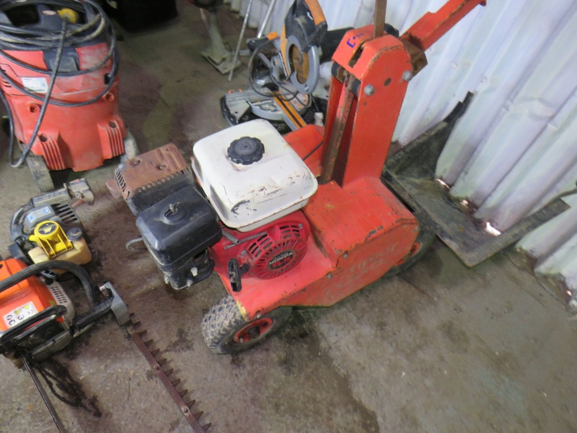 MORTIMER PETROL ENGINED TURF CUTTER. - Image 2 of 4