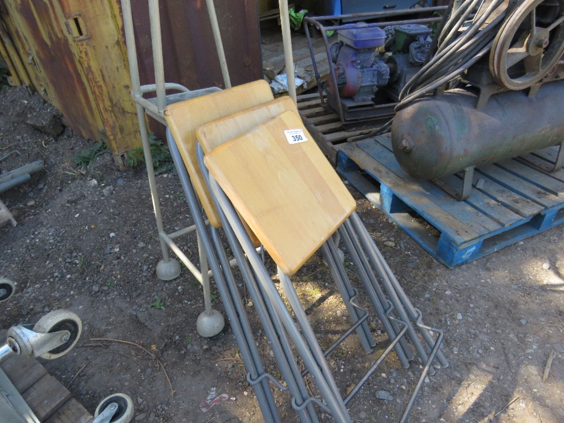 3 X STOOLS PLUS A SET OF LIBRARY STEPS. - Image 4 of 4