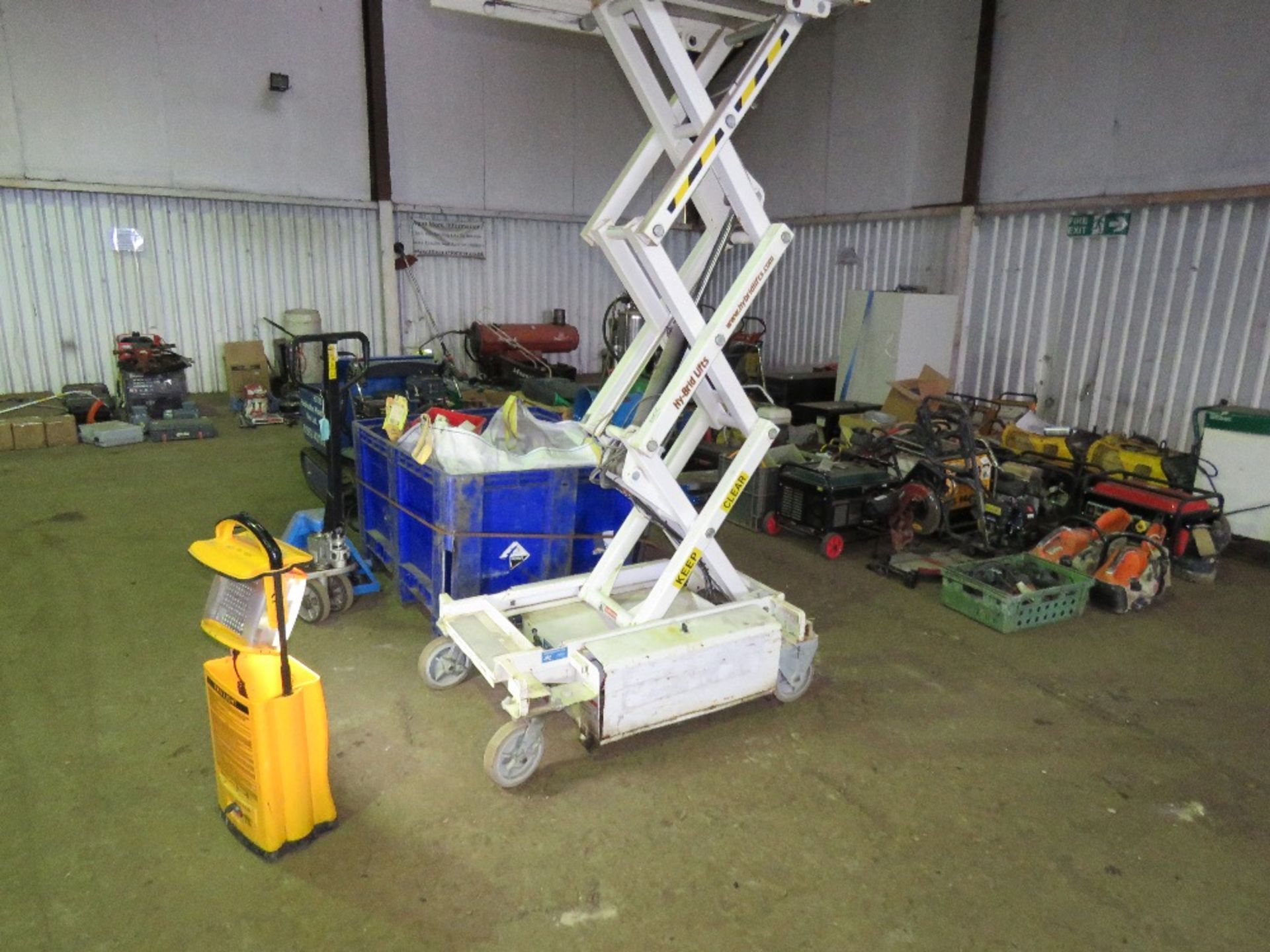 HYBRID HB830 SCISSOR LIFT ACCESS PLATFORM, 14FT MAX WORKING HEIGHT. SN:E0510228. WHEN TESTED WAS SEE - Image 2 of 4