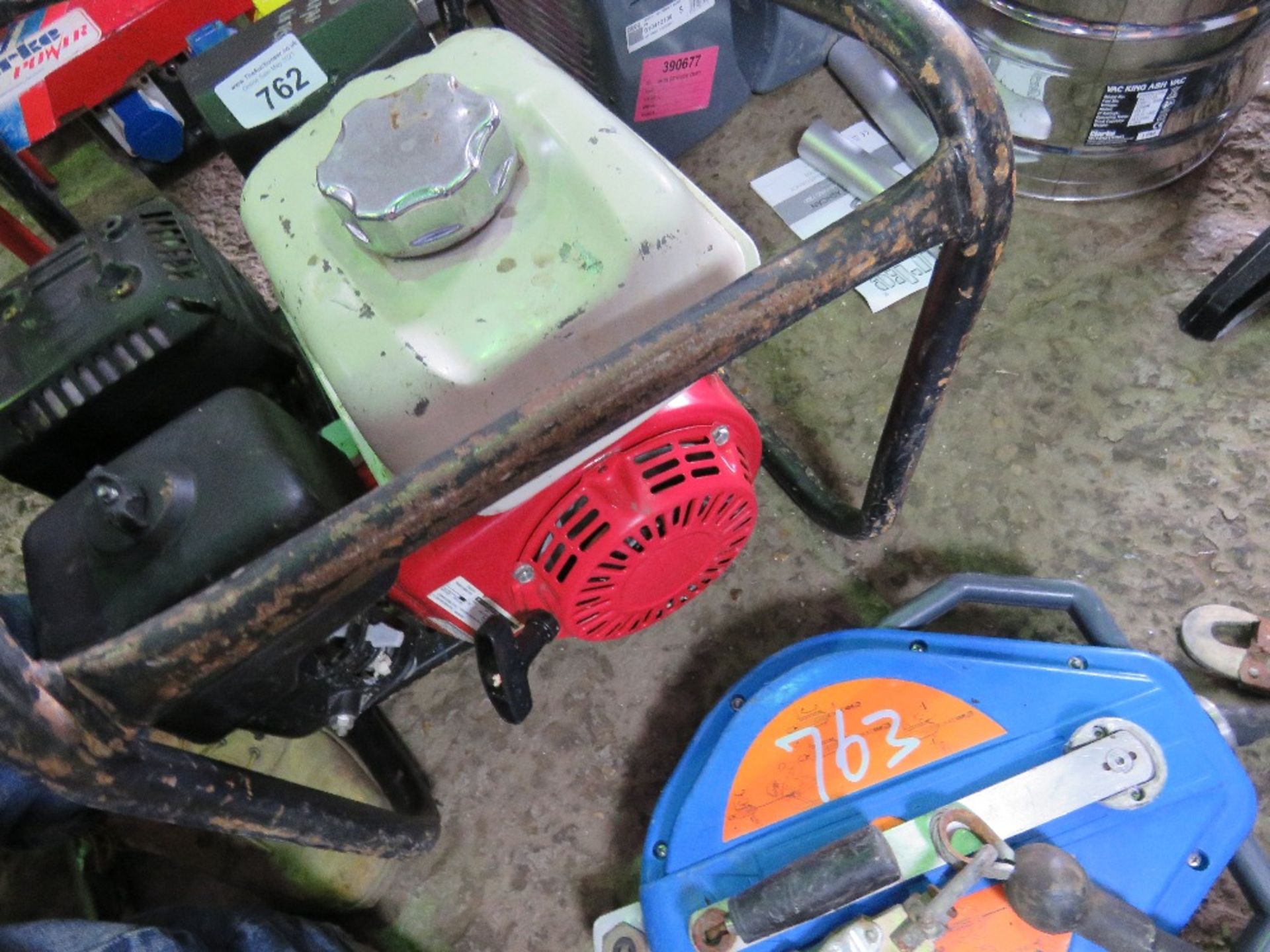 PETROL ENGINED GENERATOR. - Image 3 of 3