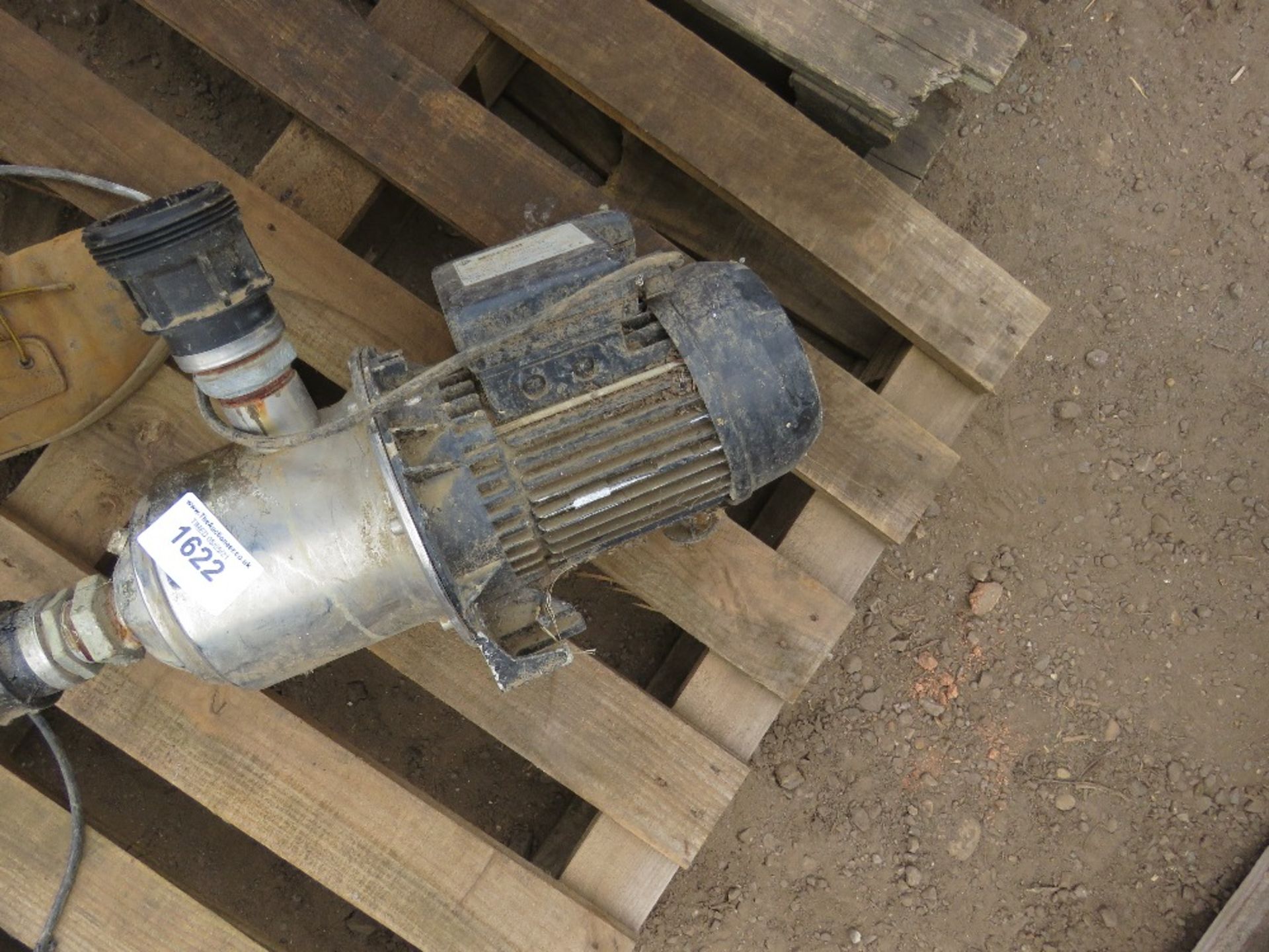 ELECTRIC WATER PUMP. - Image 3 of 3