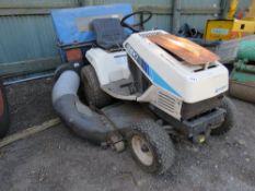 ISEKI SG13 DIESEL RIDE ON MOWER WITH POWERED COLLECTOR. SOLD AS A NON RUNNER, BELIEVED ENGINE NEEDS