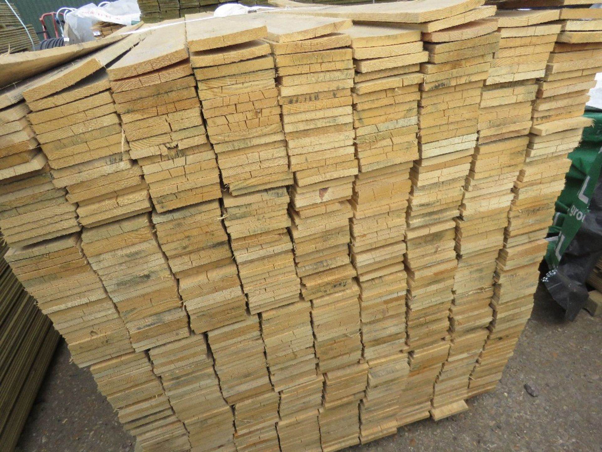 LARGE PACK OF FLAT UNMACHINED FINISH CLADDING TIMBER BOARDS 1.75M X 10CM APPROX, UNTREATED. - Image 3 of 3