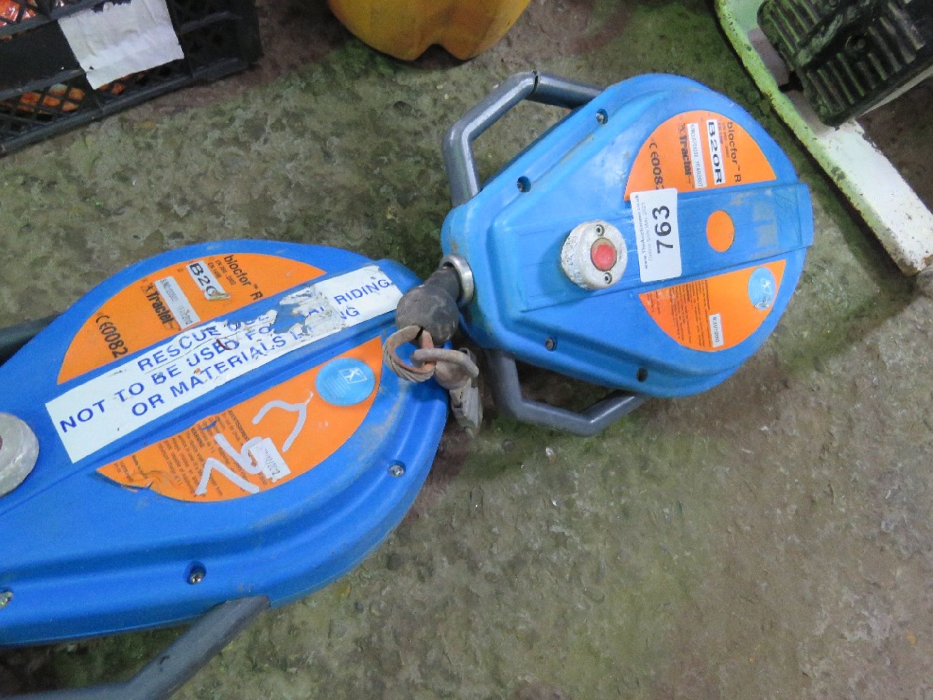 3 X MAN RECOVERY WINCHES, UNTESTED. - Image 3 of 3