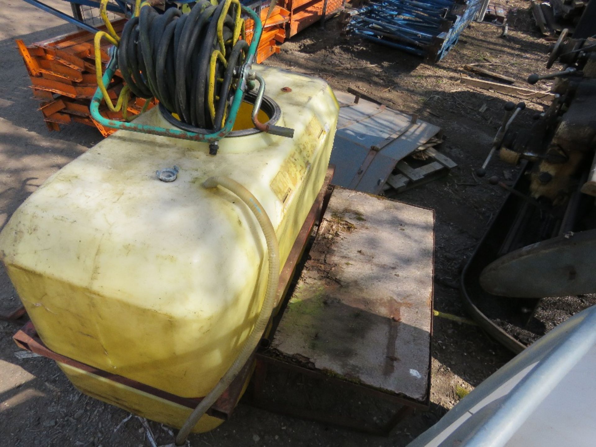 TRACTOR SPRAYER TANK PLUS A SMALL HOSE. - Image 2 of 2