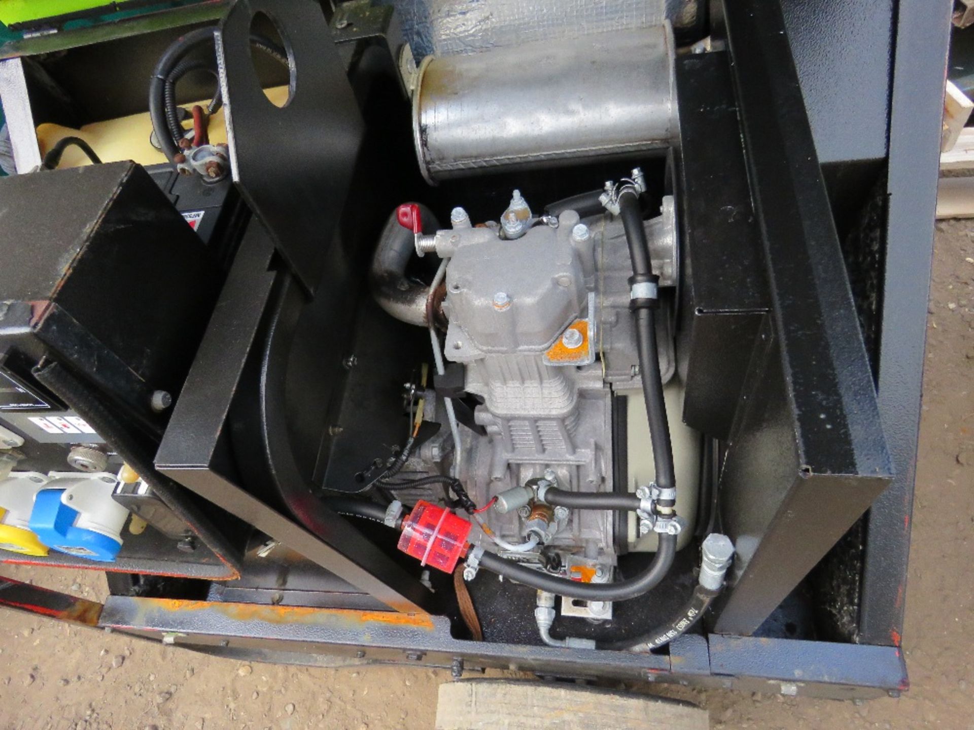 PRAMAC 6KVA BARROW GENERATOR. WHEN TESTEDW AS SEEN TO RUN AND MAKE POWER. - Image 3 of 4