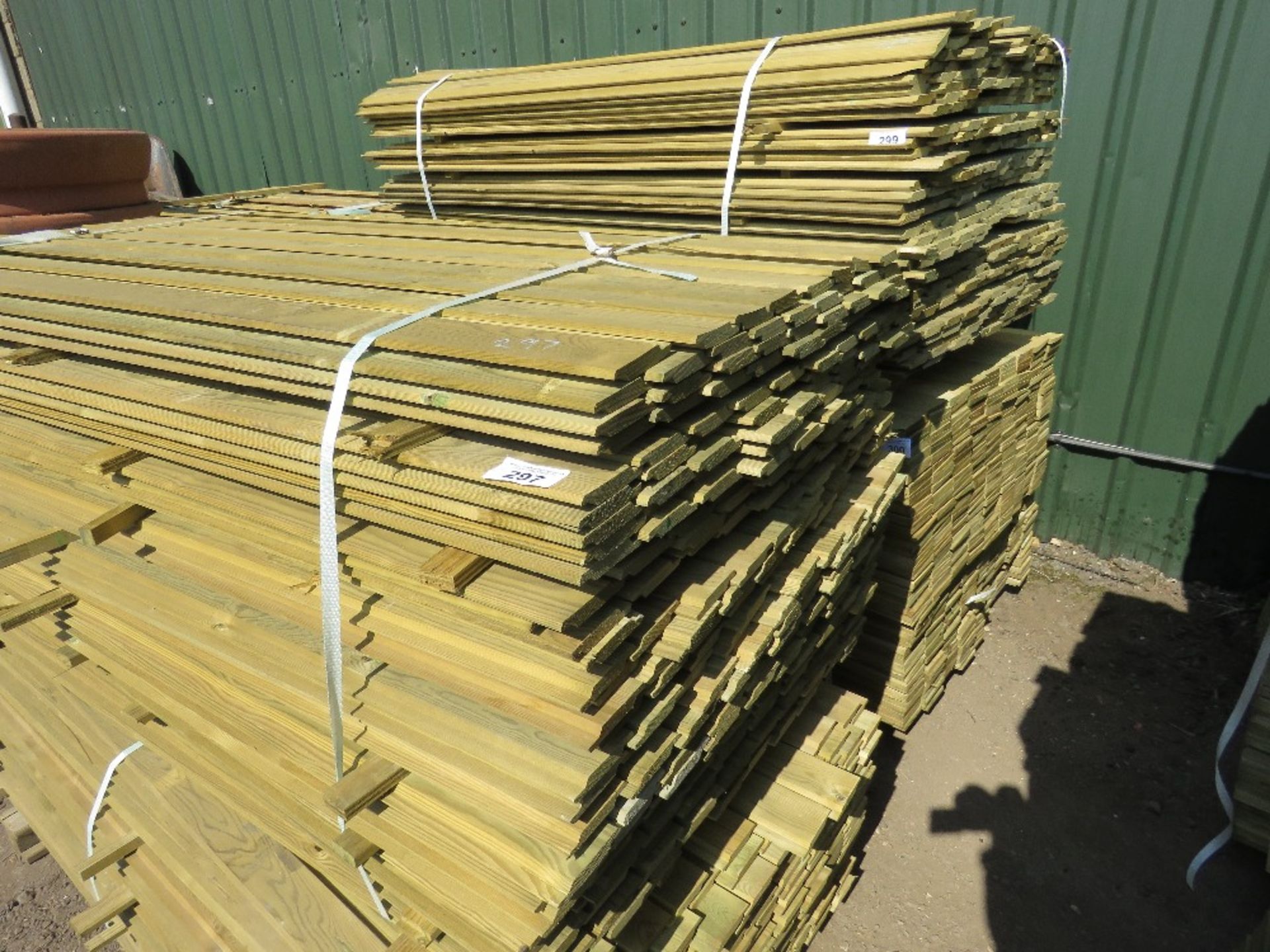 PACK OF PRESSURE TREATED SHIPLAP TIMBER FENCE CLADDING BOARDS, 1.73M LENGTH X 9.5CM WIDTH APPROX. - Image 2 of 2