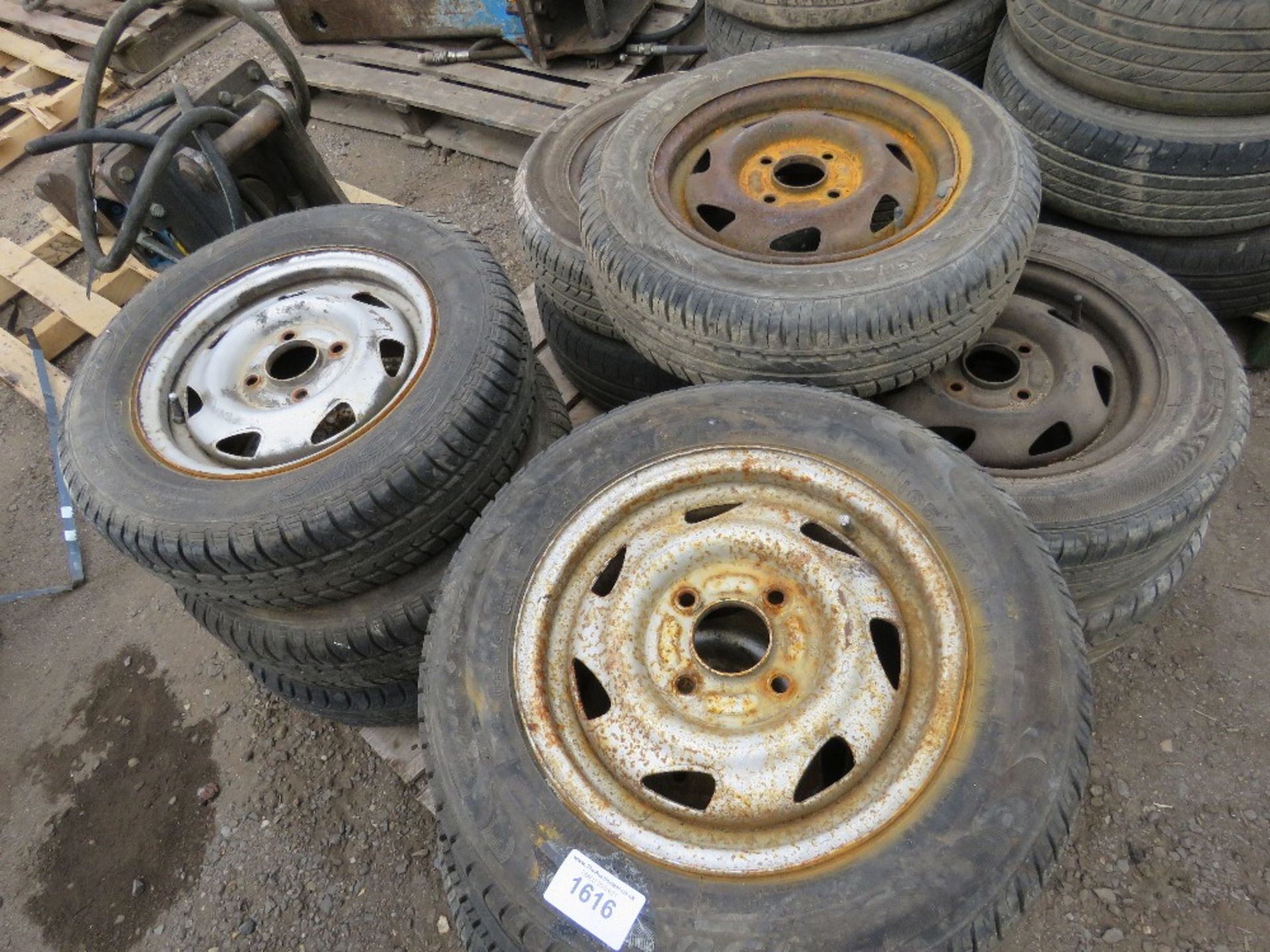 PALLET OF VAN/TRAILER WHEELS, MOST ARE 165/70R13. DIRECT FROM LOCAL COMPANY AS PART OF THEIR FLEET