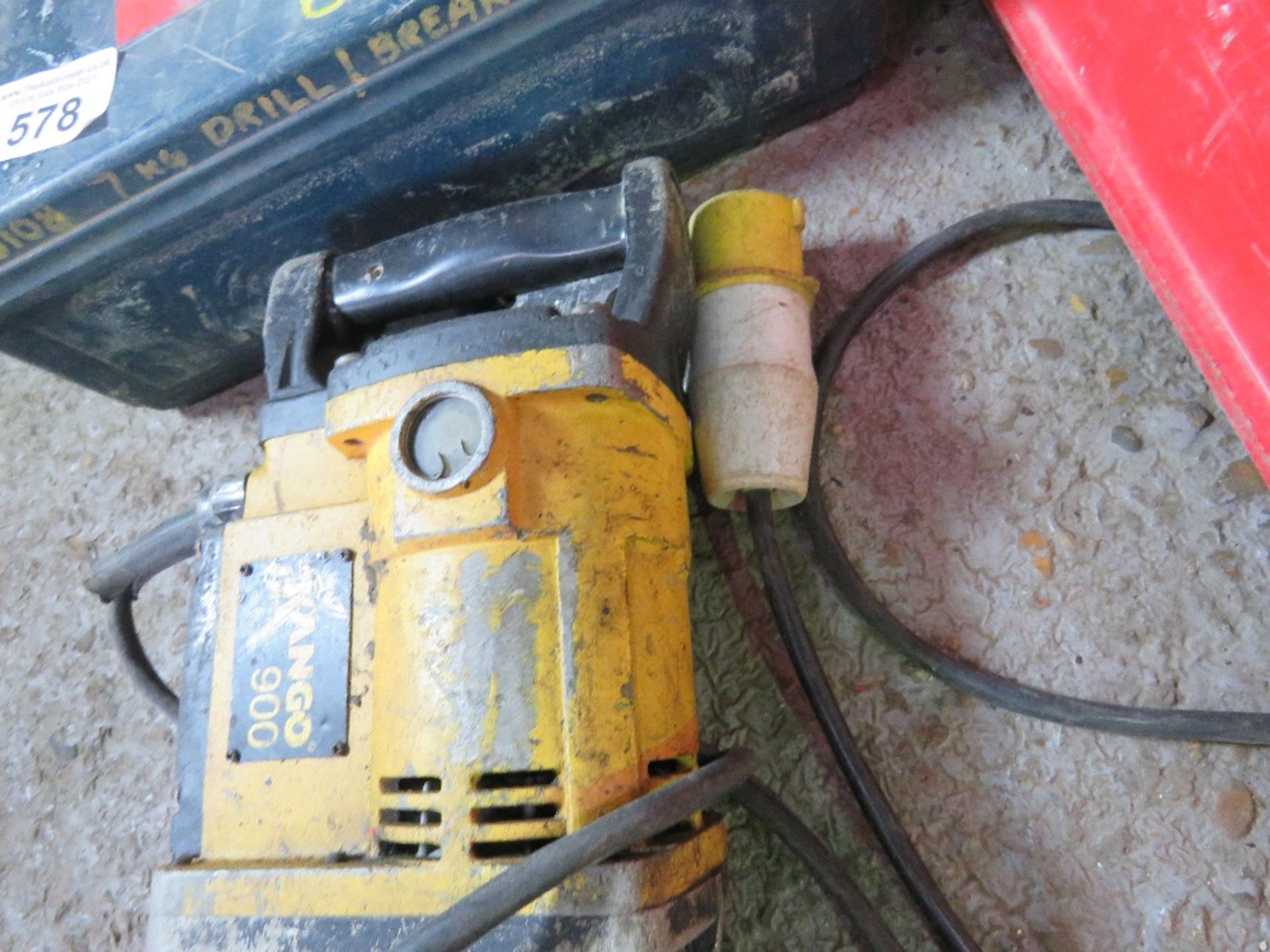 KANGO 900 BREAKER DRILL, 110VOLT POWERED. UNTESTED, CONDITION UNKNOWN. - Image 2 of 3