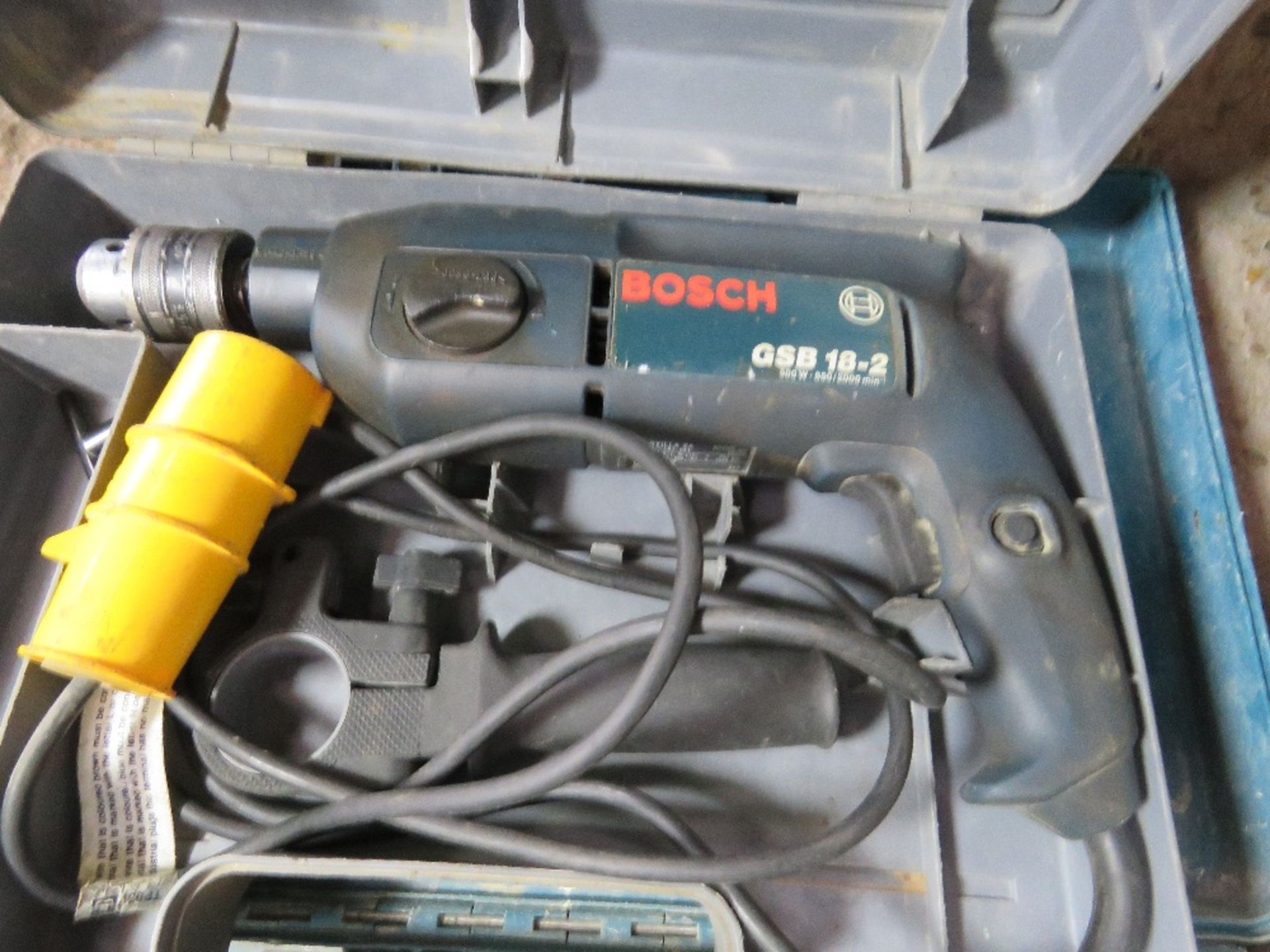 BOSCH AND MAKITA 110V ROTARY DRILLS SOURCED FROM DEPOT CLEARANCE. - Image 2 of 3