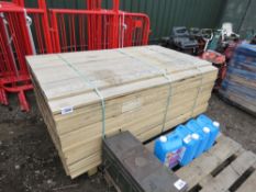 LARGE PACK OF ASSORTED SIZED FLAT TIMBER CLADDING BOARDS, UNTREATED, 1.72M X 10.5 AND 4.5CM WIDE APP