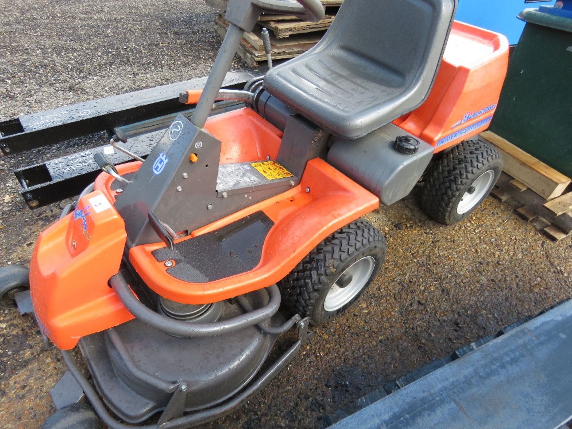 HUSQVARNA RIDER 13 OUT FRONT ROTARY RIDE ON MOWER. WHEN TESTED WAS SEEN TO START AND RUN AND DRIVE.. - Image 3 of 4