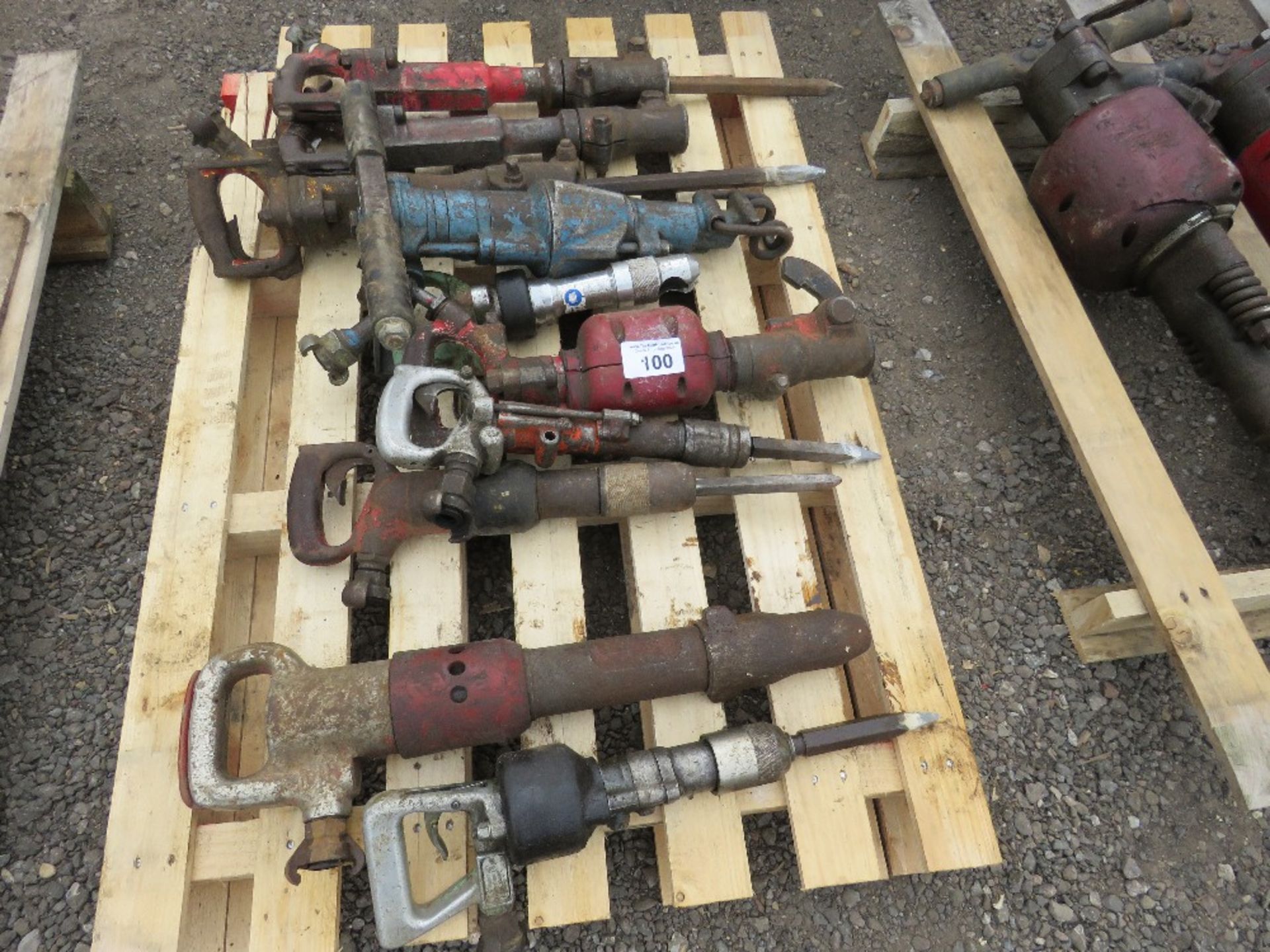 10 X ASSORTED DEMOLITION PICKS/ROCK DRILLS. - Image 2 of 3