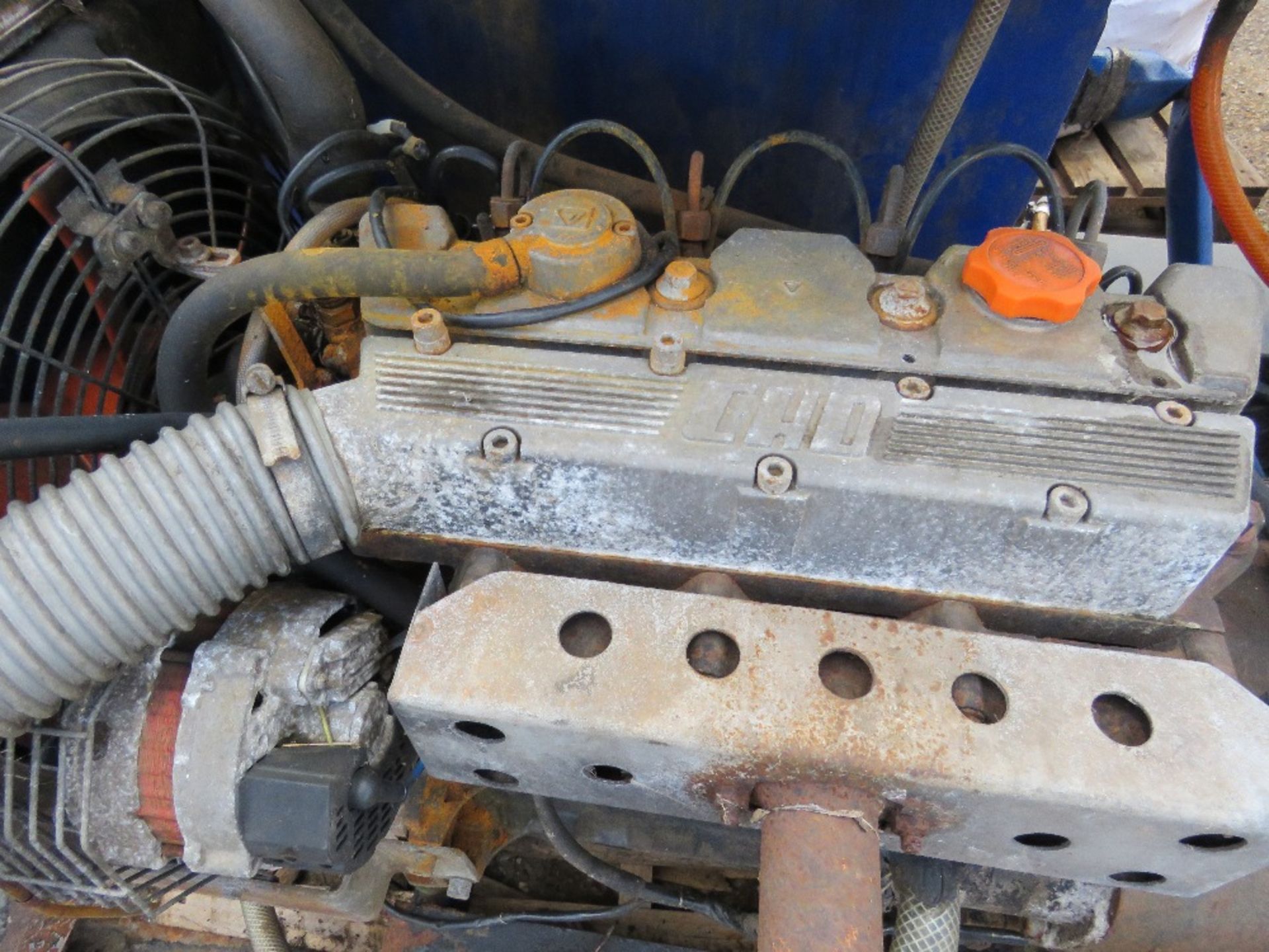 4 CYLINDER DIESEL ENGINED HIGH PRESSURE WASHER/JETTING MACHINE. UNTESTED, CONDITION UNKNOWN. - Image 3 of 5