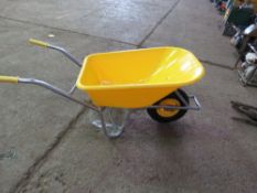 HEAVY DUTY BUILDER'S WHEELBARROW, LIGHTWEIGHT, UNUSED.