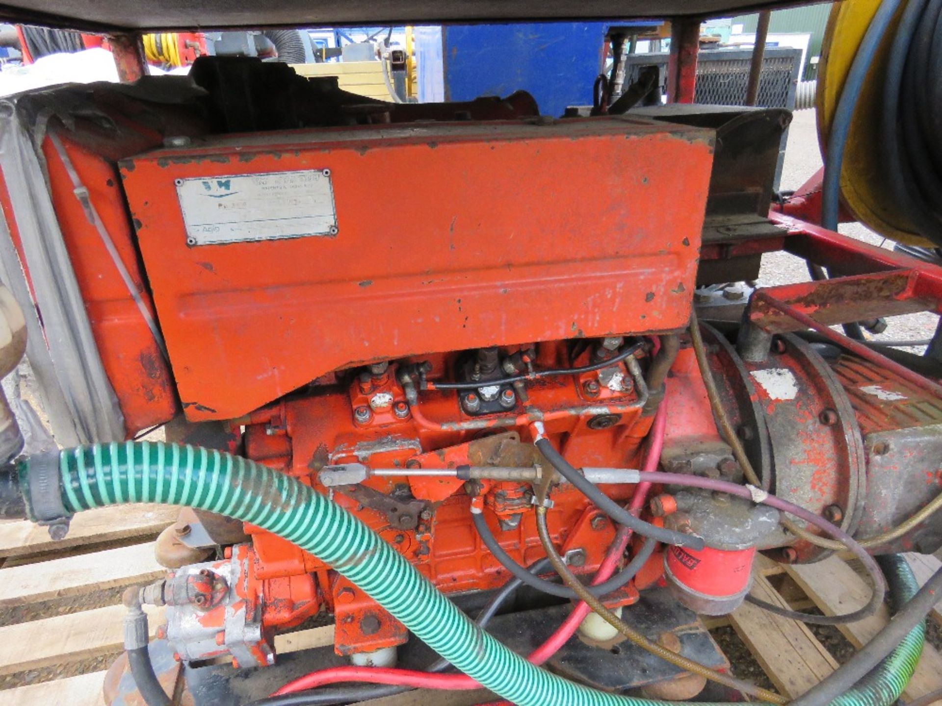 DIESEL ENGINED 3 CYLINDER HIGH PRESSURE JETTING/WASHER UNIT. UNTESTED, CONDITION UNKNOWN. - Image 2 of 8