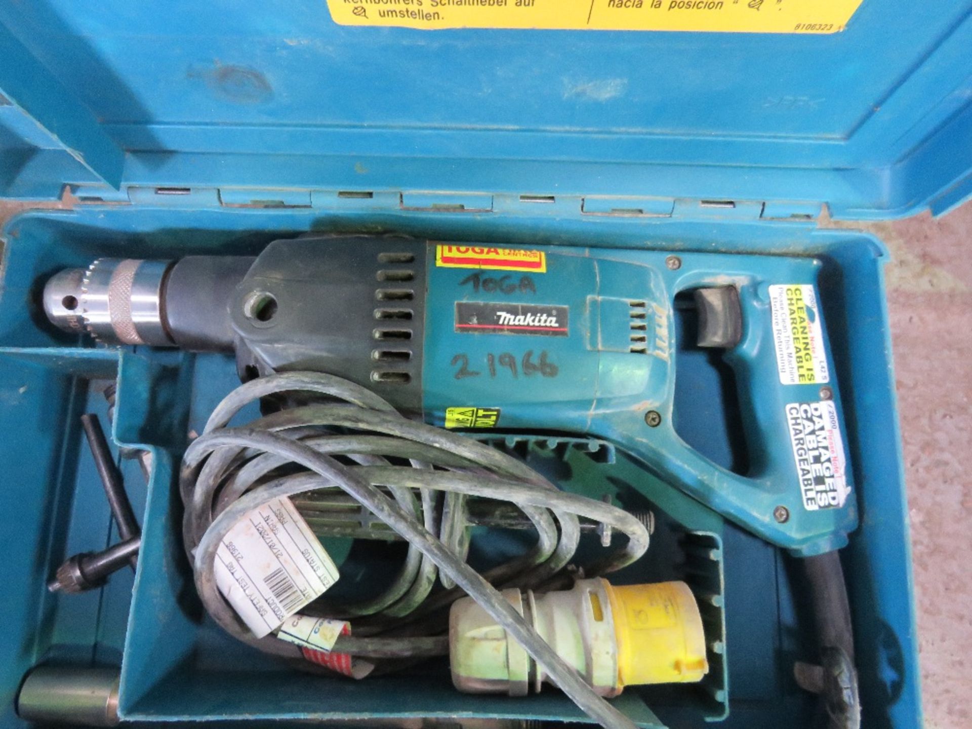 3 X MAKITA CORE DRILLS IN BOXES, 110VOLT. UNTESTED, CONDITION UNKNOWN.