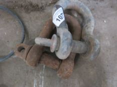 2 X HEAVY DUTY SHACKLES