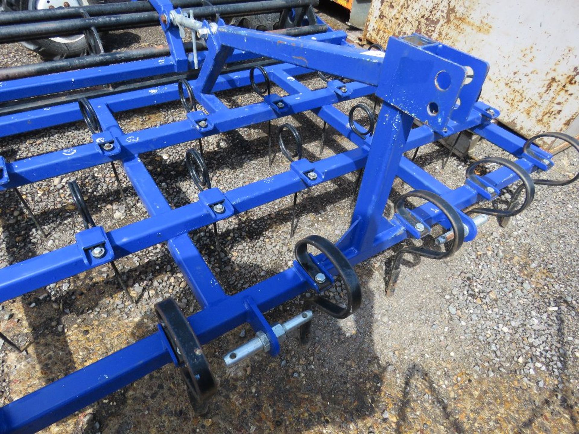 TRACTOR MOUNTED MENAGE LEVELLER WITH REAR CRUMBLER, 6FT WIDE APPROX. UNUSED. - Image 4 of 4