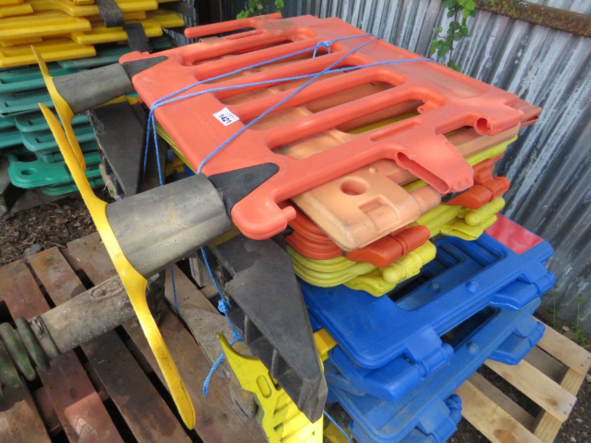 PALLET CONTAINING APPROX 16 X SMALL CHAPTER 8 BARRIERS