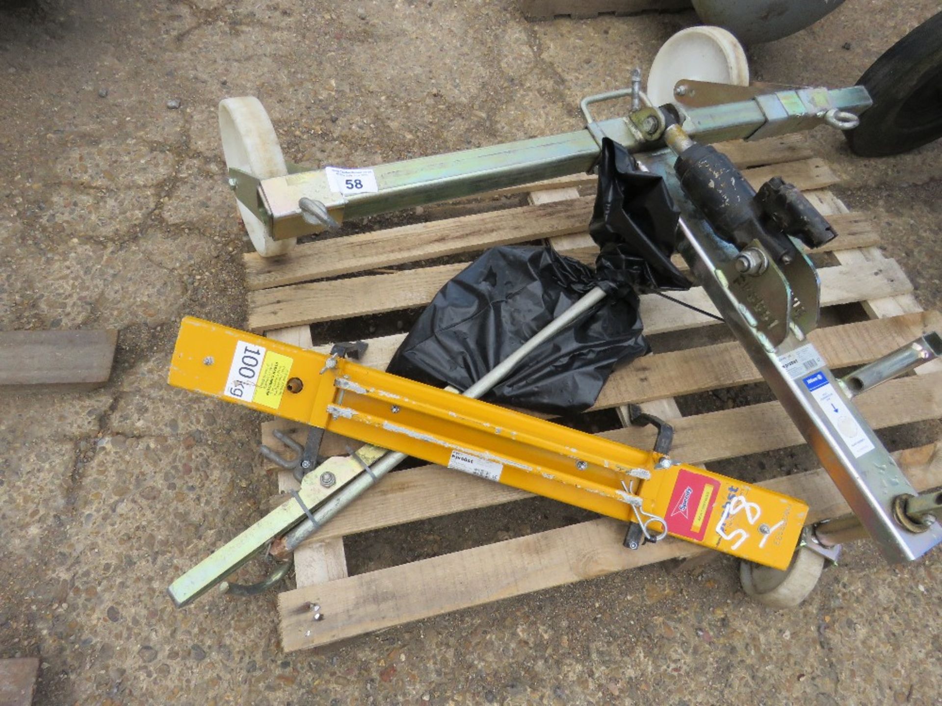 PROBST HYDRAULIC MANHOLE LIFTING TROLLEY. - Image 4 of 4