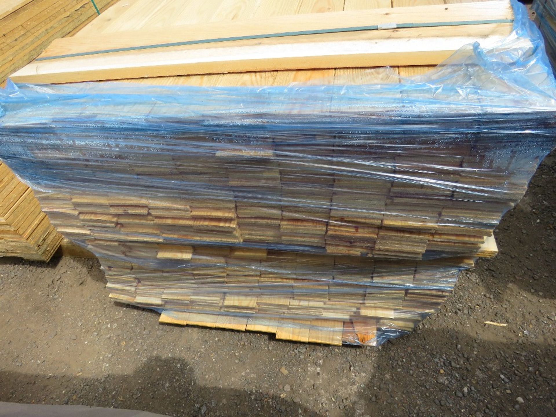 BUNDLES OF UNTREATED HIT AND MISS TIMBER CLADDING BOARDS. 9.5CM X 1.74M APPROX. - Image 2 of 3