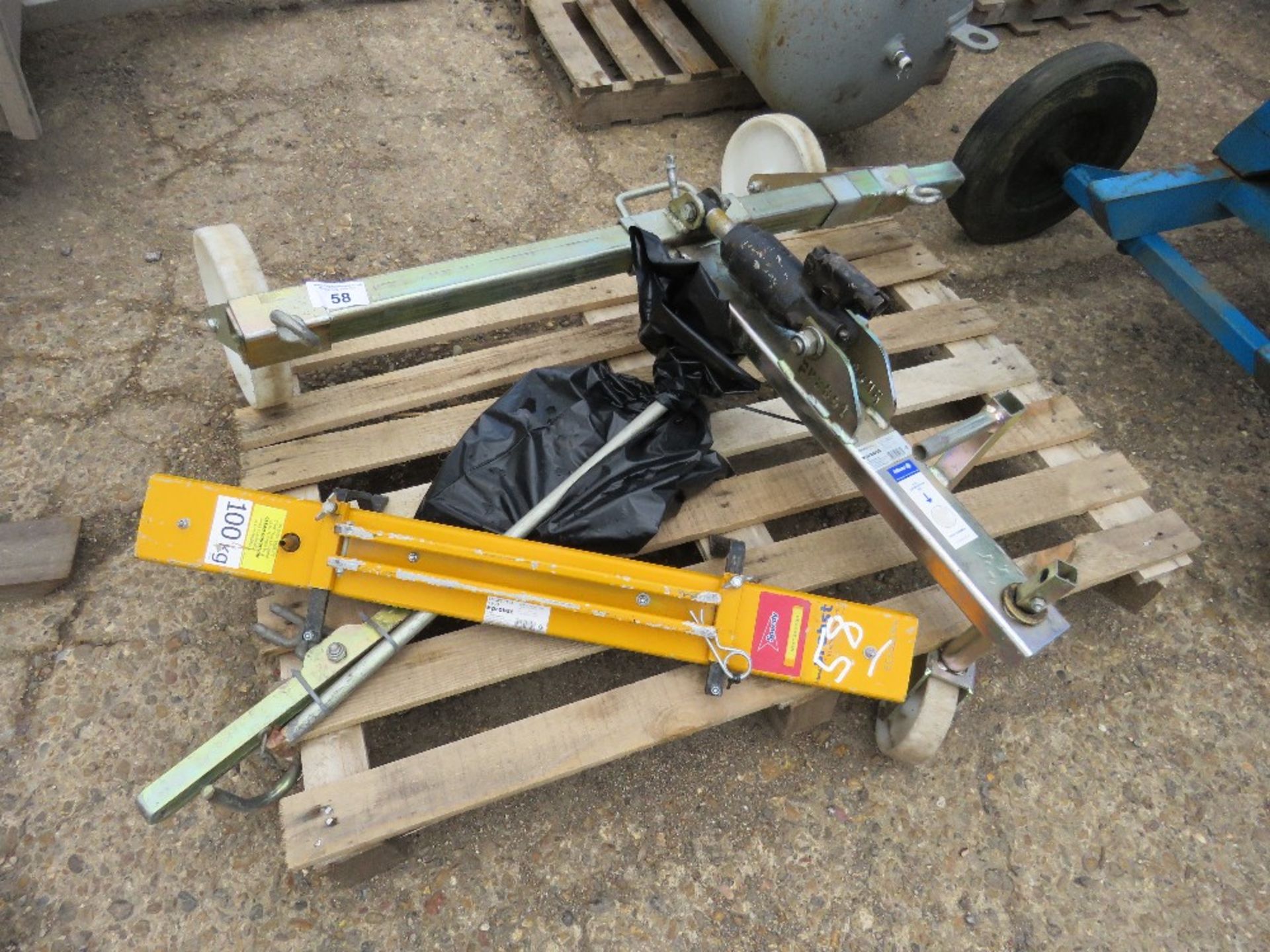 PROBST HYDRAULIC MANHOLE LIFTING TROLLEY.