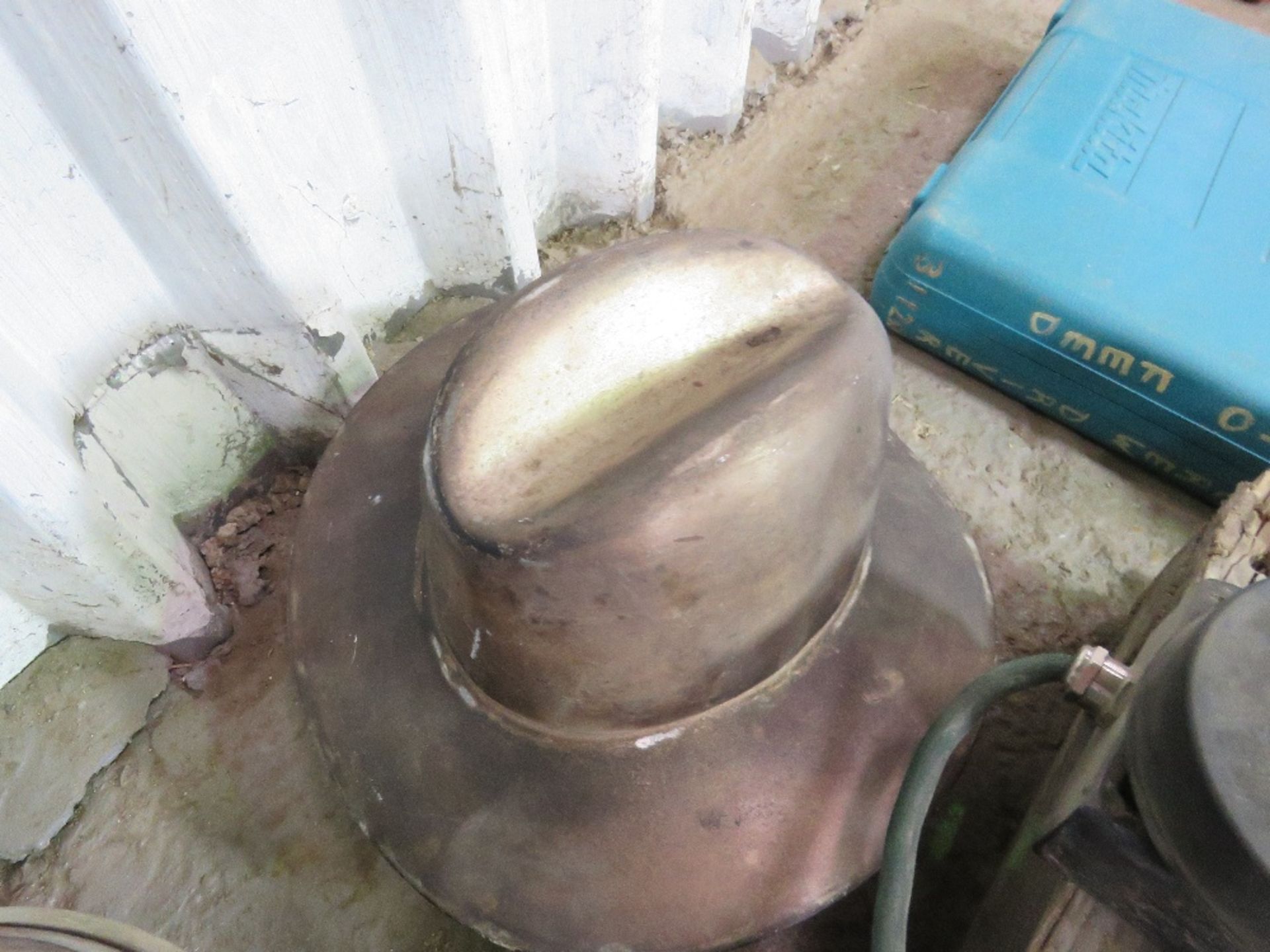 2X ALLOY HAT MAKING MOULDS - Image 3 of 3