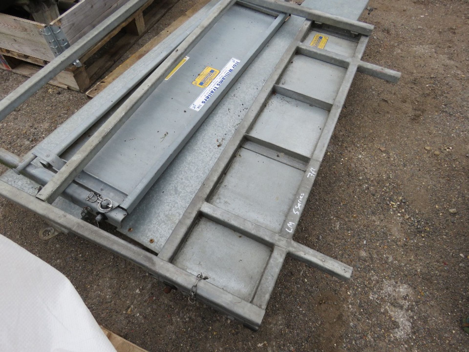 SET OF SIDES AND A HEADBOARD FOR AN IFOR WILLIAMS LM 5 SERIES TRAILER 7FT LENGTH APPROX. - Image 3 of 3