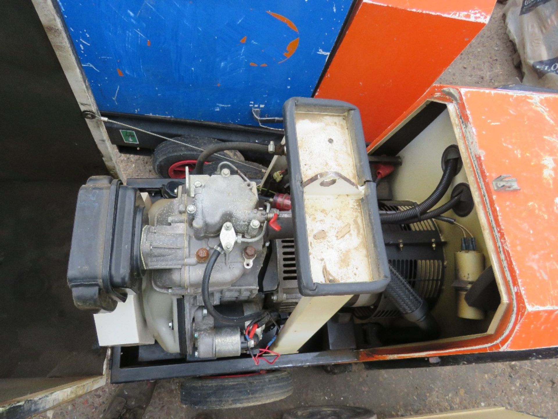 HARRINGTON 6KVA BARROW GENERATOR, YEAR 2019. WHEN TESTED WAS SEEN TO START AND RUN AND SHOWED POWER - Image 4 of 5