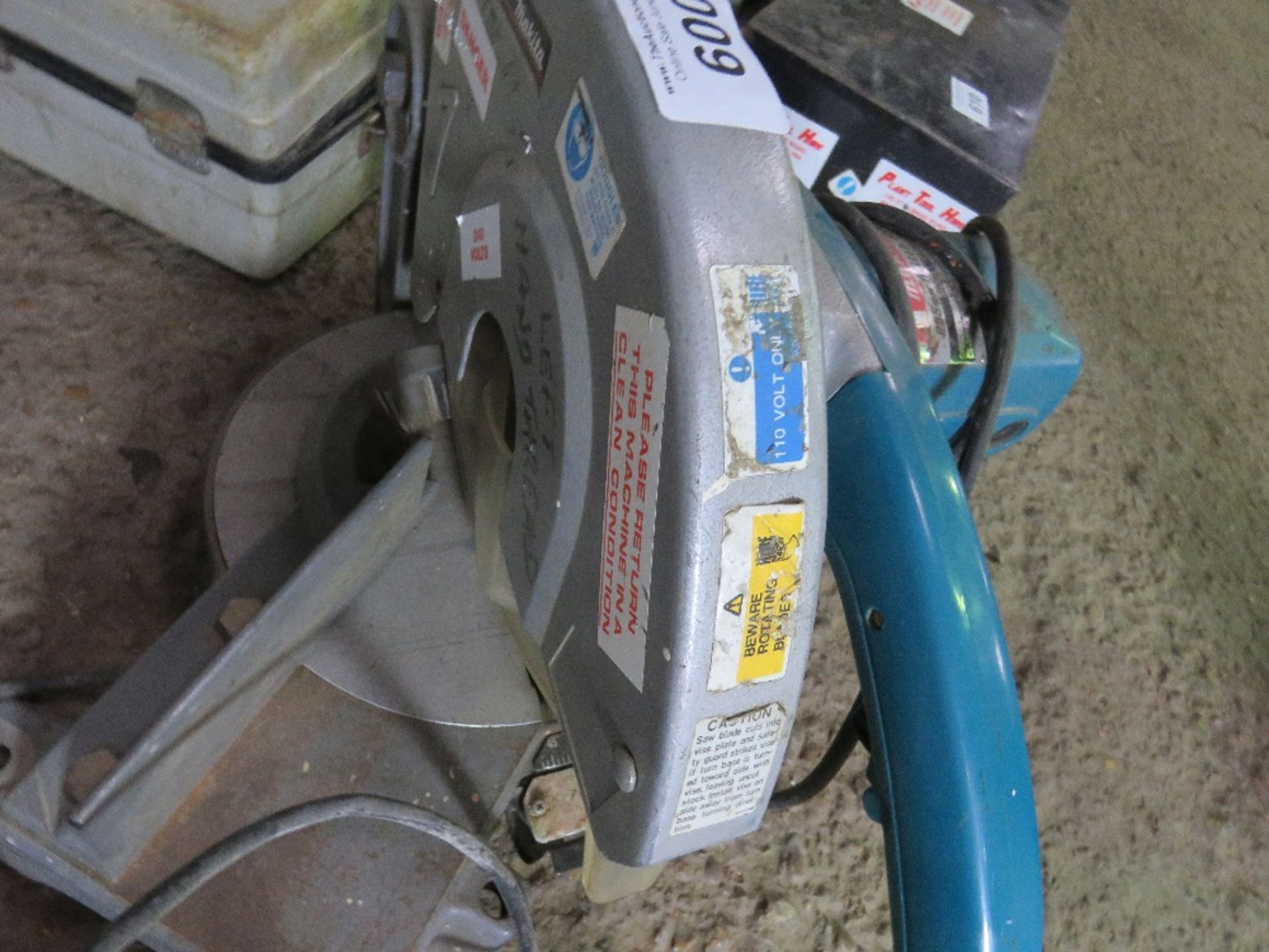 MAKITA 110V CROSS CUT MITRE SAW SOURCED FROM DEPOT CLEARANCE. - Image 2 of 2