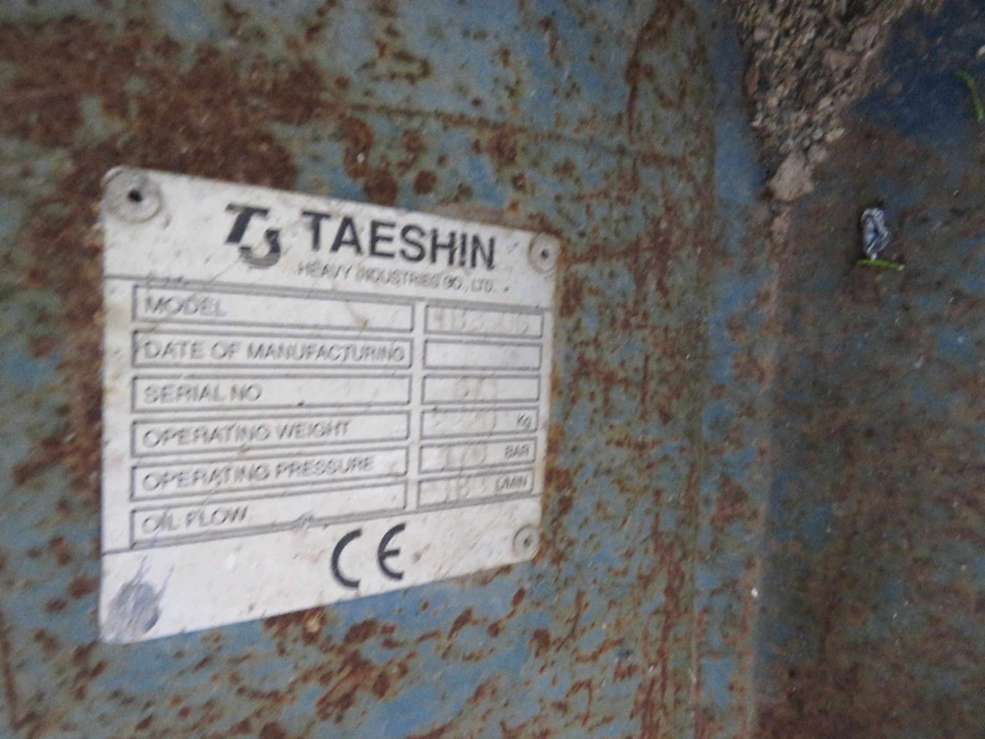 TAESHIN TB350G EXCAVATOR BREAKER ON 80MM PINS. 2220 OPERATING WEIGHT. SN:671. - Image 2 of 5