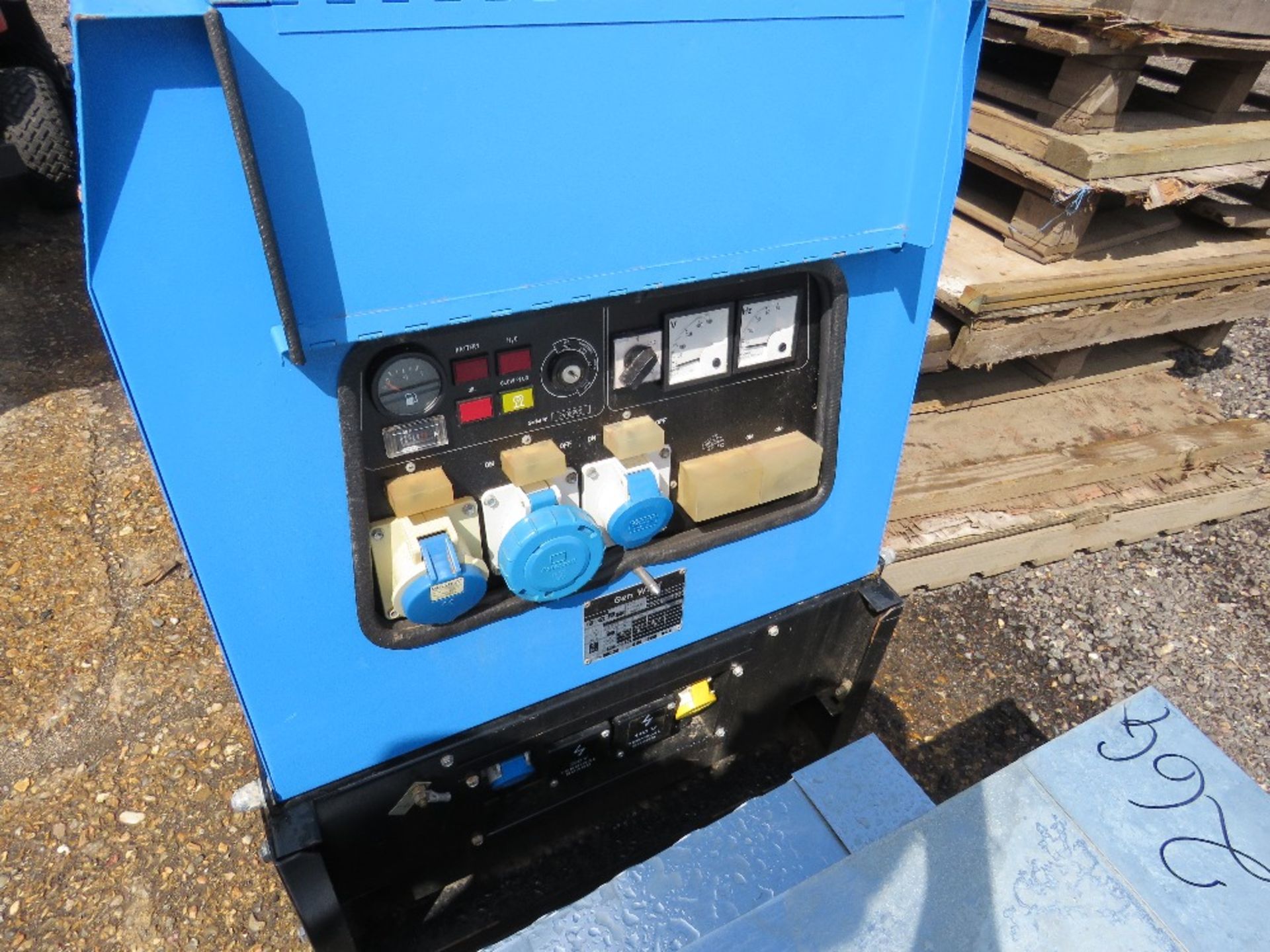 GENSET GENWELD GW20Y YANMAR DIESEL ENGINED SKID GENERATOR. WHEN TESTED WAS SEEN TO RUN (BATTERY LOW) - Image 2 of 7