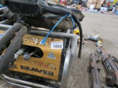 JCB BEAVER HYDRAULIC BREAKER PACK COMPLETE WITH HOSE AND GUN, CONDITION UNKNOWN