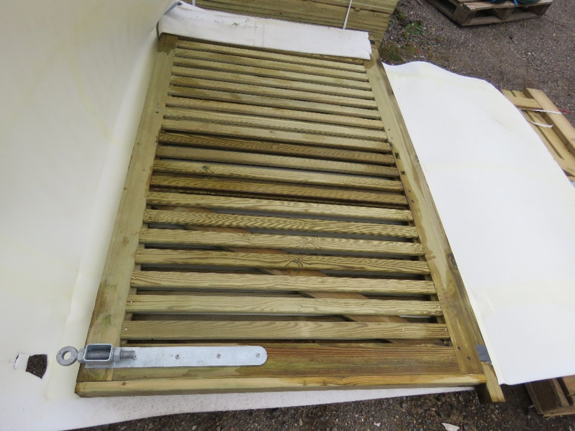 1 X HEAVY DUTY TIMBER GATE, 115CM X 190CM APPROX WITH MOUNTING HINGES ATTACHED.
