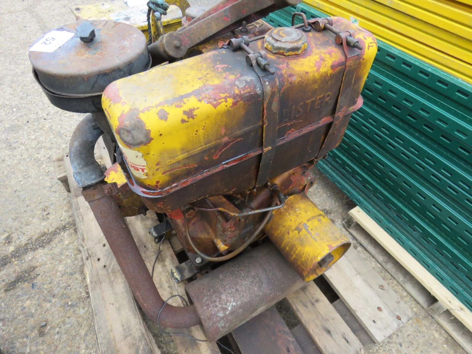 MIGHTY MIDGET HANDLE START LISTER ENGINED WELDING PLANT. NO VAT ON HAMMER PRICE. UNTESTED, CONDITION - Image 3 of 4