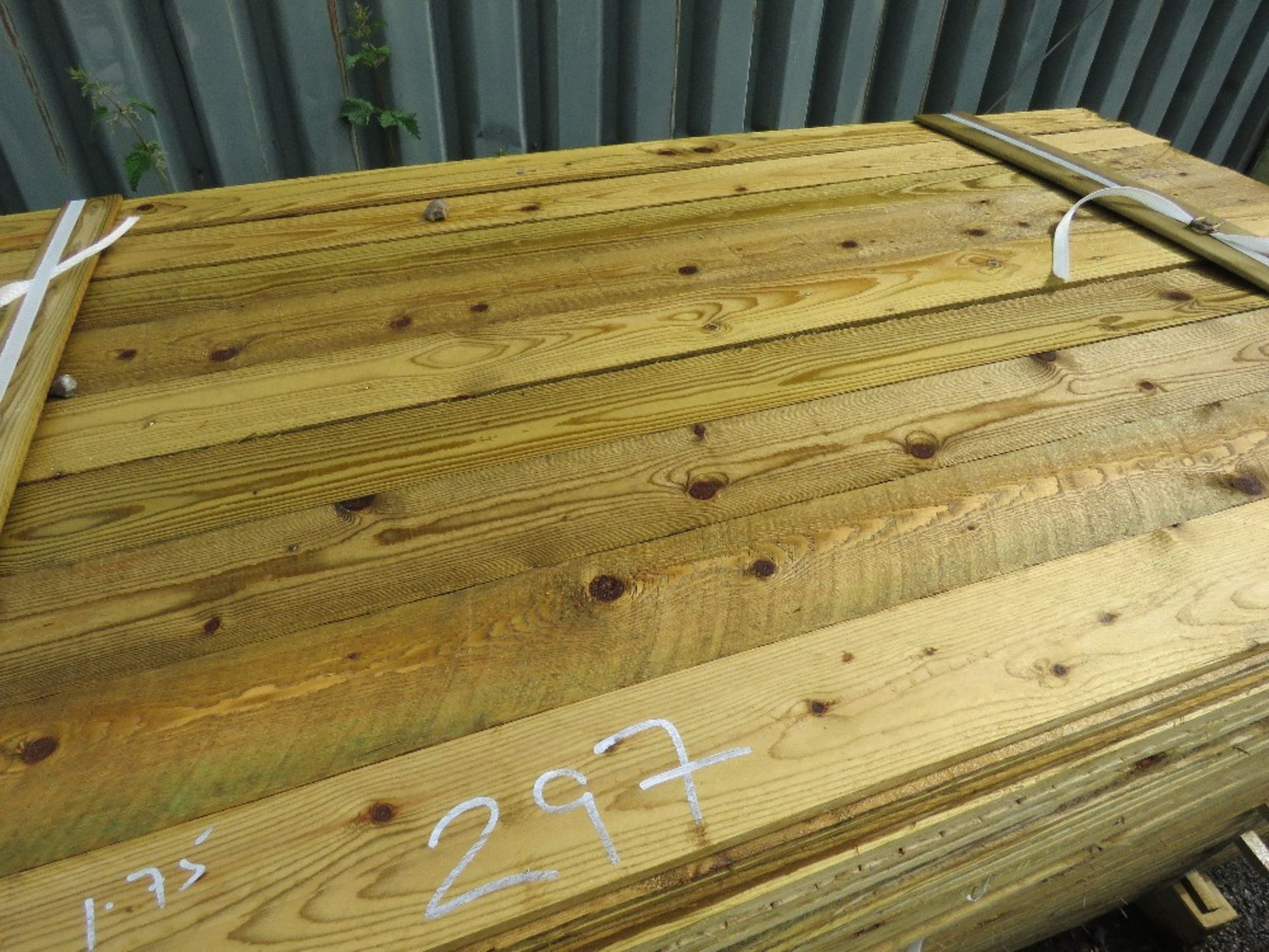 LARGE PACK OF PRESSURE TREATED FEATHER EDGE TIMBER CLADDING, 1.75M X 10CM APPROX. - Image 3 of 3