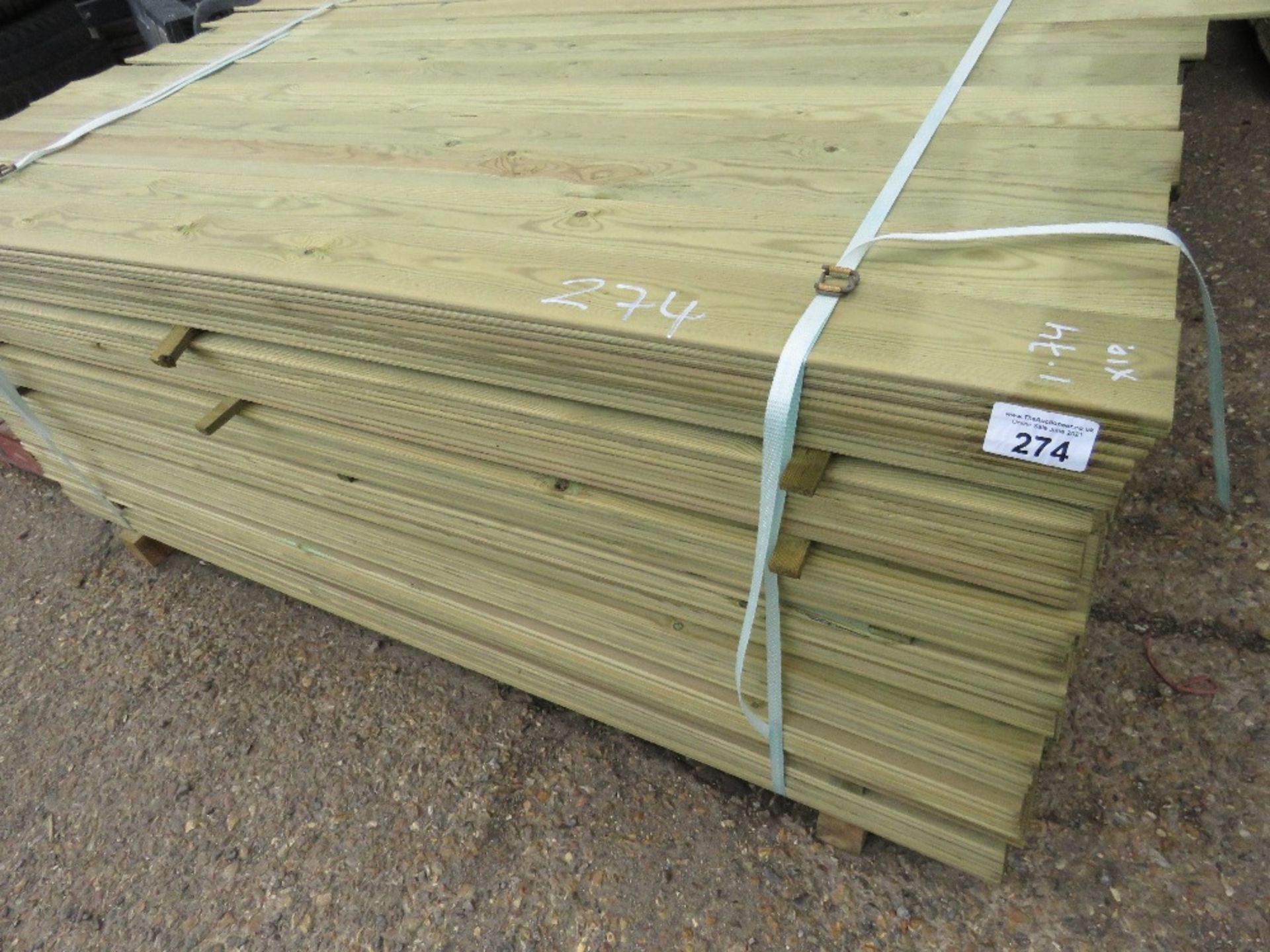 LARGE PACK OF MACHINED HIT AND MISS FENCE BOARDS, PRESSURE TREATED. 1.74M X 10CM APPROX. - Image 2 of 4
