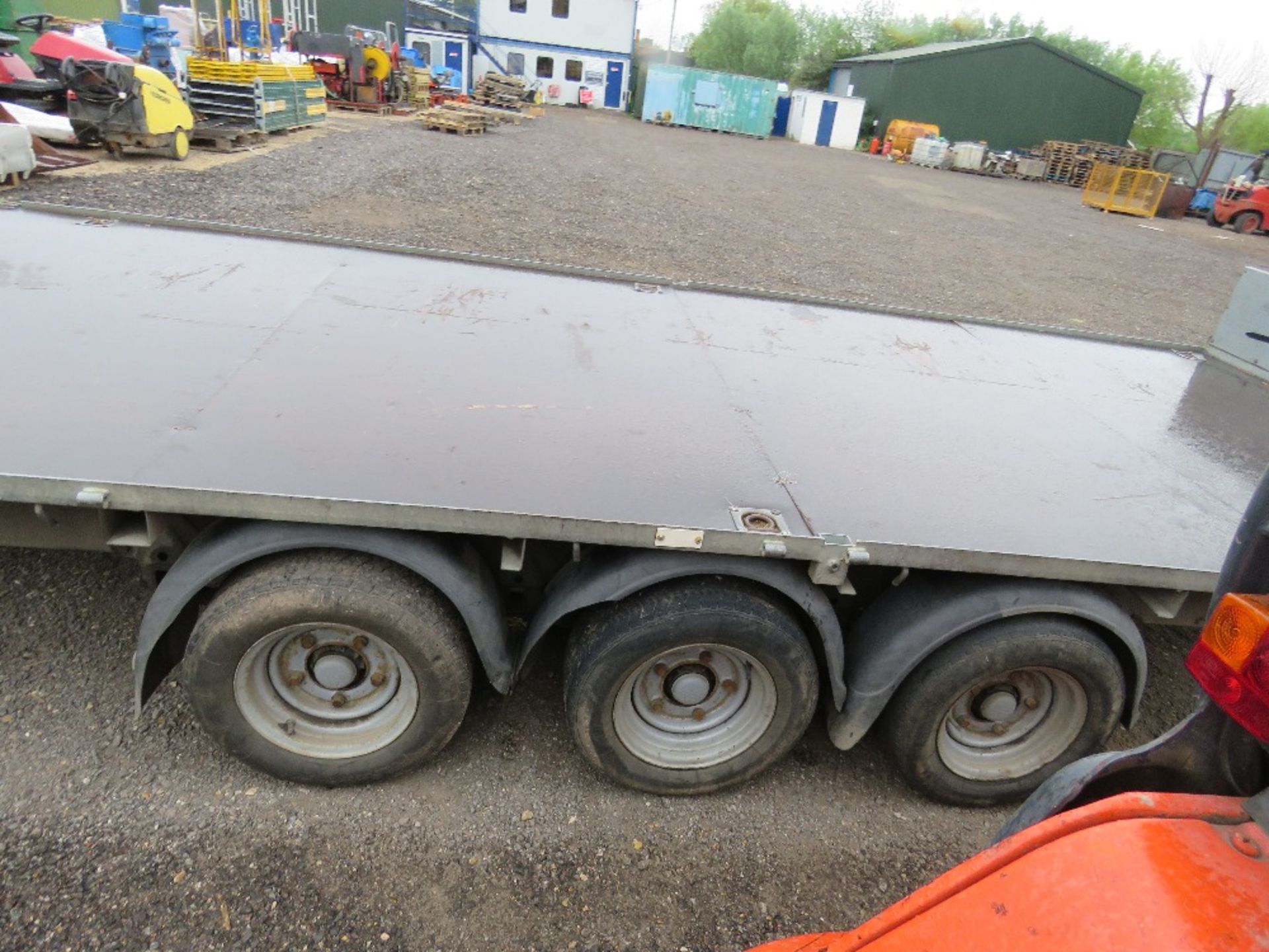 IFOR WILLIAMS LM166G3 TRIAXLED PLANT TRAILER, YEAR 2016. SN:SCKT00000G5130722. DIRECT FROM LOCAL COM - Image 9 of 9
