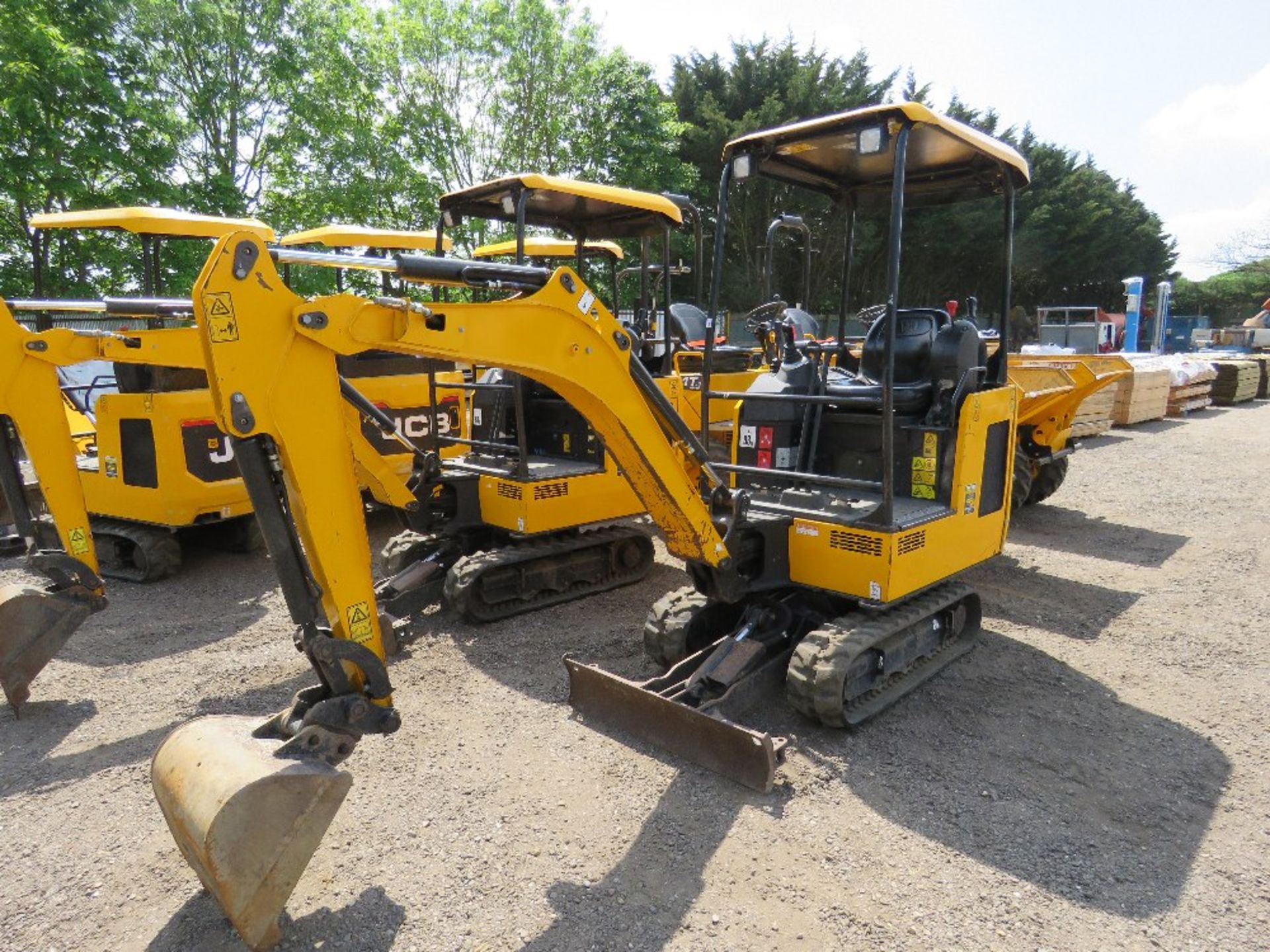 JCB 150C-1 RUBBER TRACKED MINI EXCAVATOR, YEAR 2018 BUILD. 802 RECORDED HOURS, 1 BUCKET AS SHOWN/FIT - Image 2 of 12