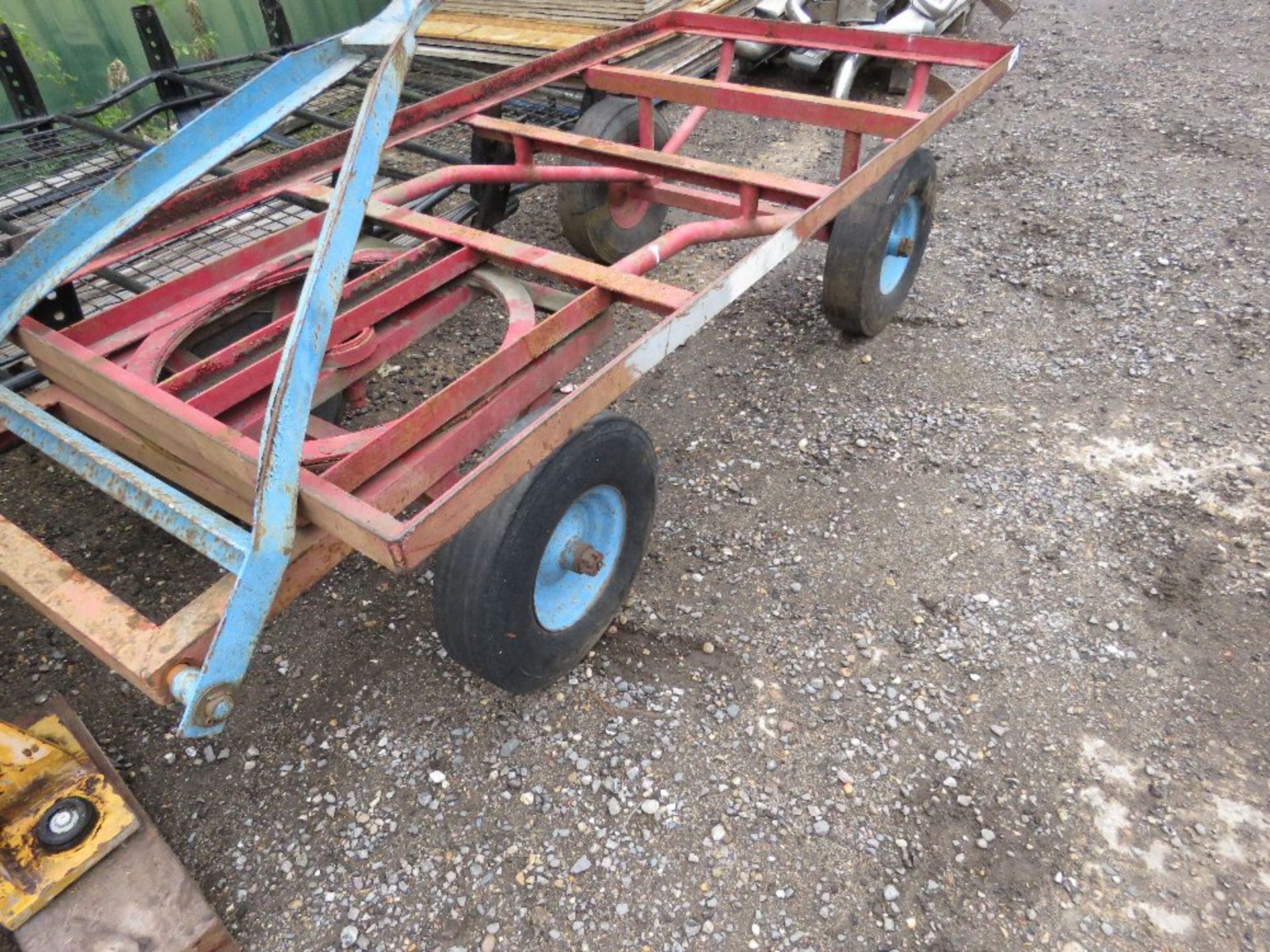 HEAVY DUTY 4 WHEEL TURNTABLE TROLLEY WITH TOW RING. - Image 2 of 3