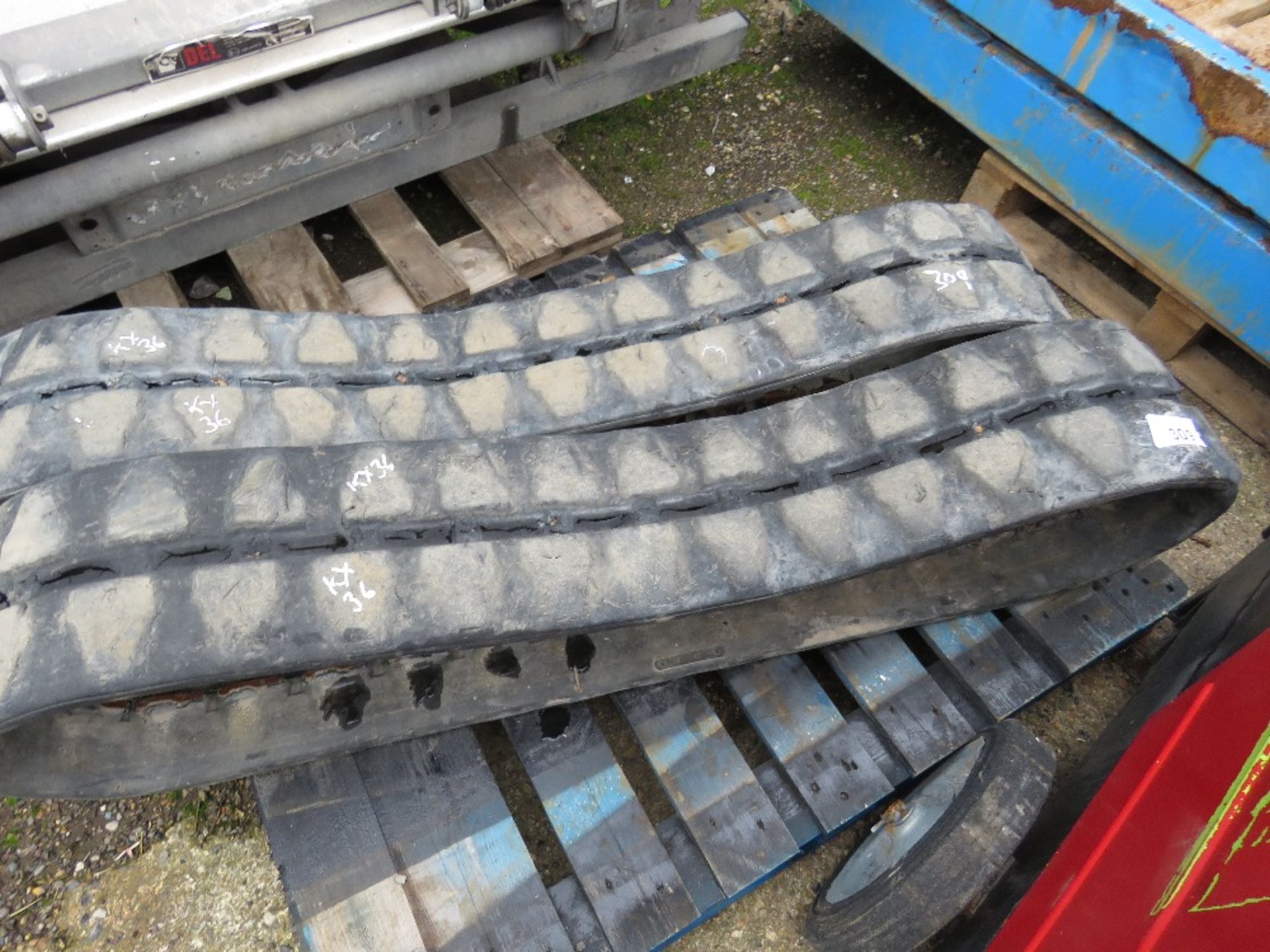 2 X KUBOTA KX36 MINI EXCAVATOR TRACKS, PART WORN.