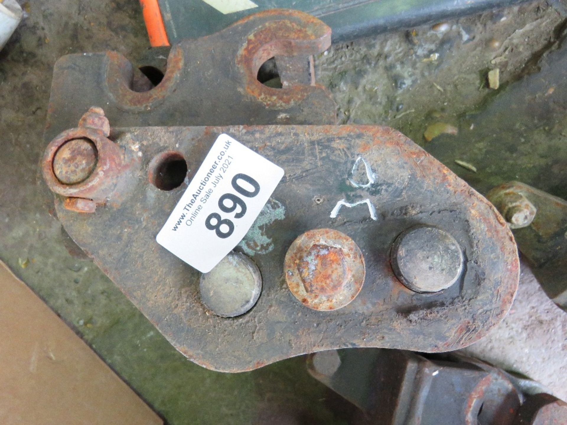 MANUAL EXCAVATOR QUICK HITCH ON 30MM PINS, UNTESTED.