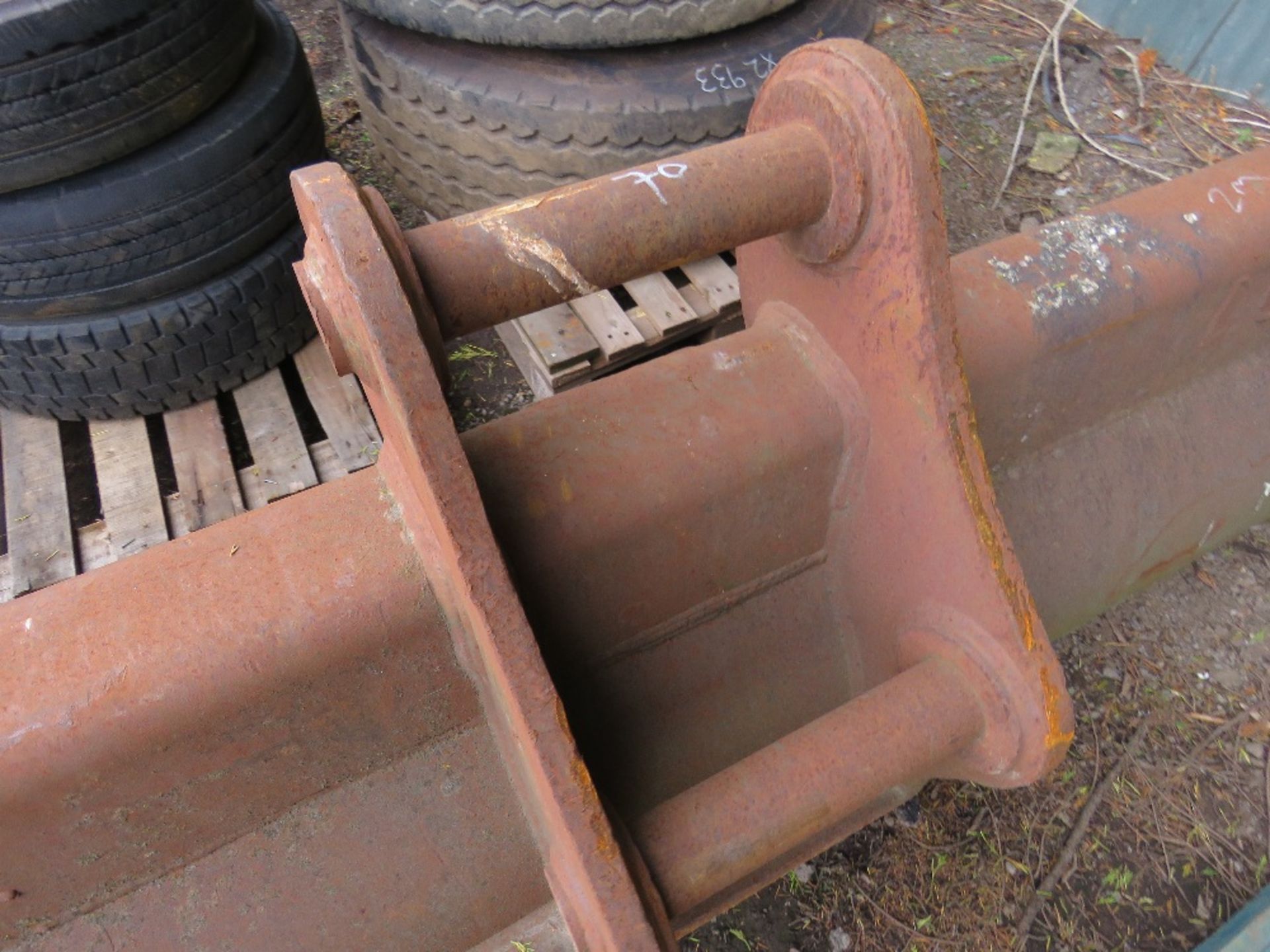 EXCAVATOR GRADING BUCKET, 2M WIDTH, 70MM PN SIZE. - Image 3 of 4