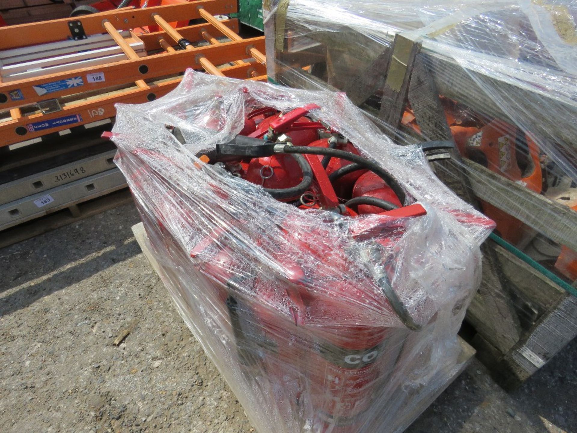 PALLET OF FIRE FIGHTING EQUIPMENT. - Image 2 of 2