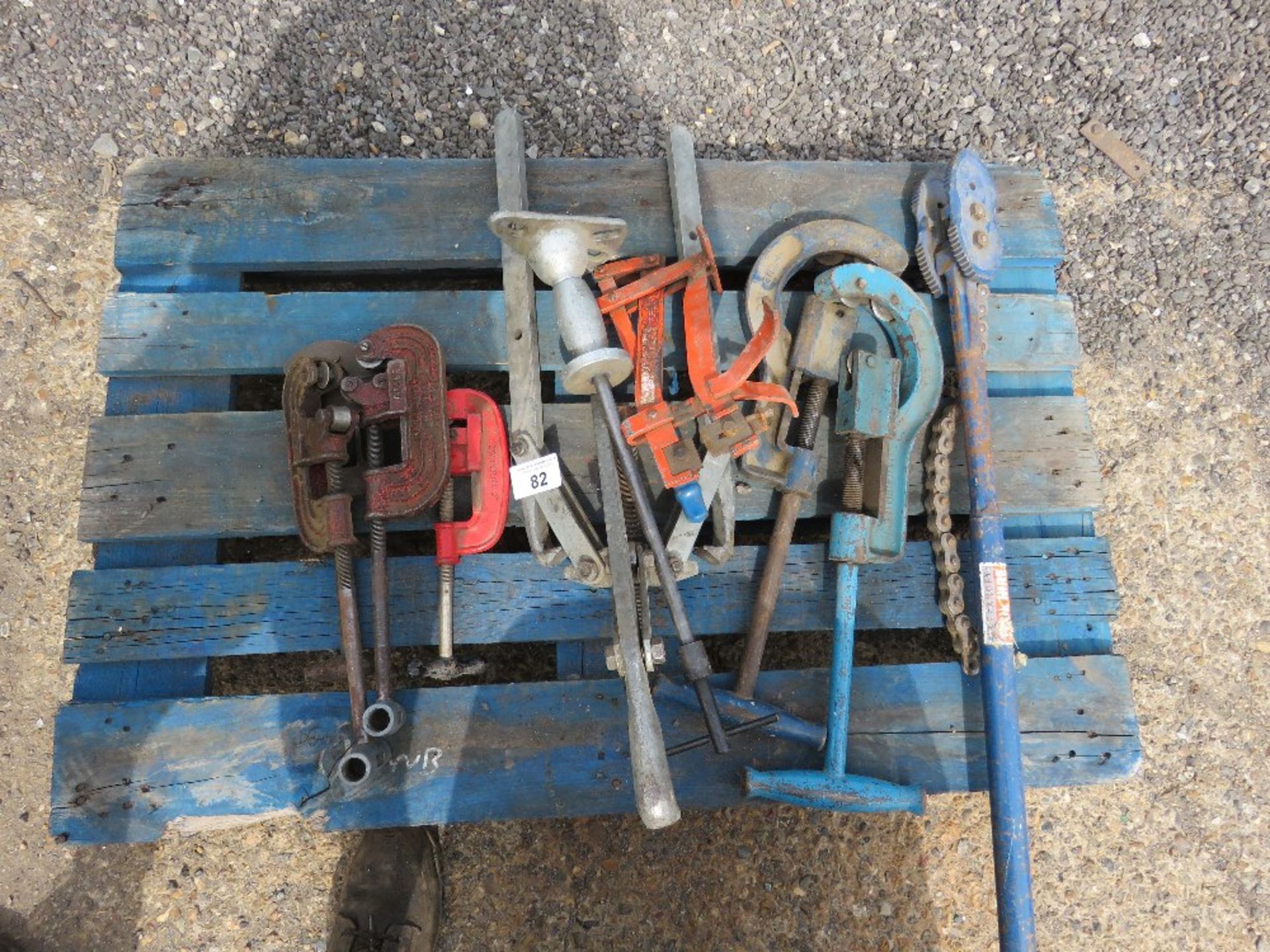 PALLET OF PIPE CUTTER AND TOOLS ETC.