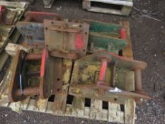 PALLET CONTAINING 5 X ASSORTED EXCAVATOR MOUNTING BRACKETS / HEADS. SOURCED FROM MAJOR UK ROADS CONT